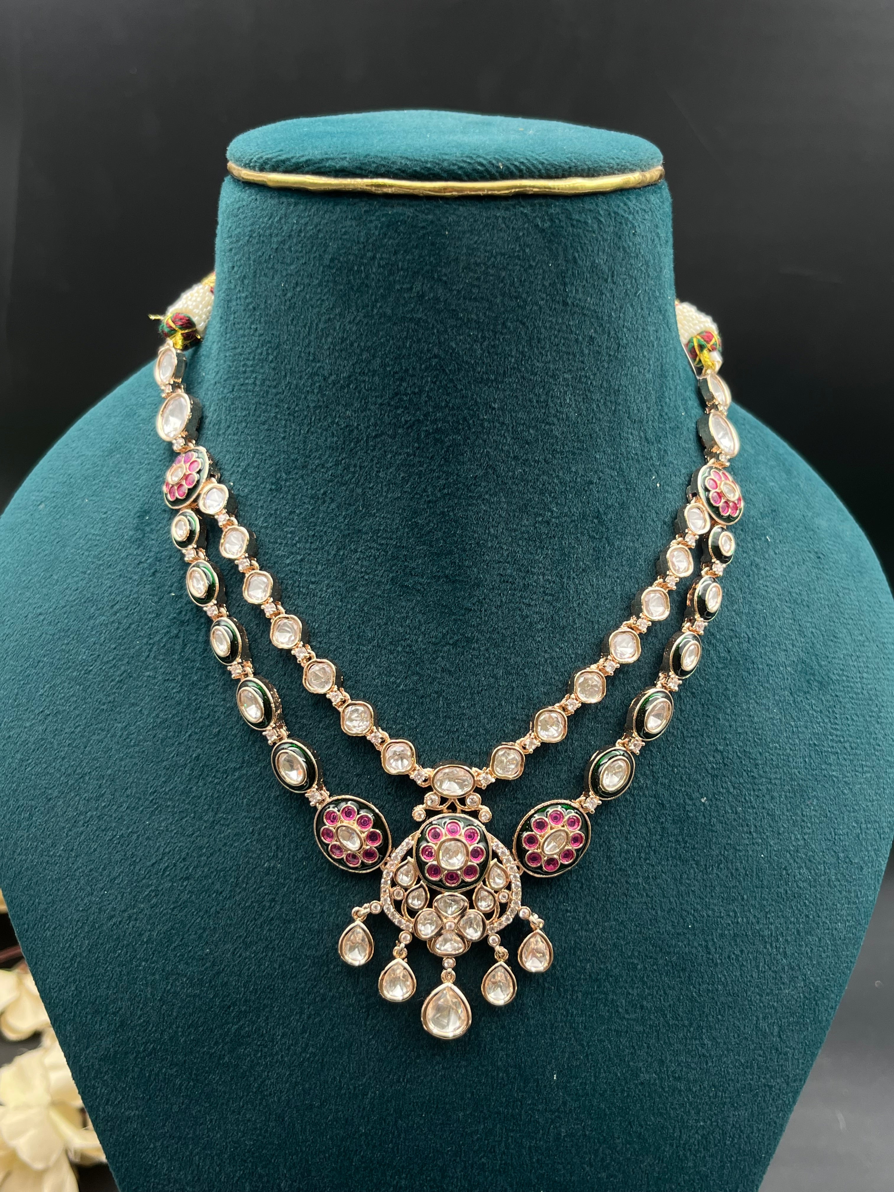 SEEMA NECKLACE