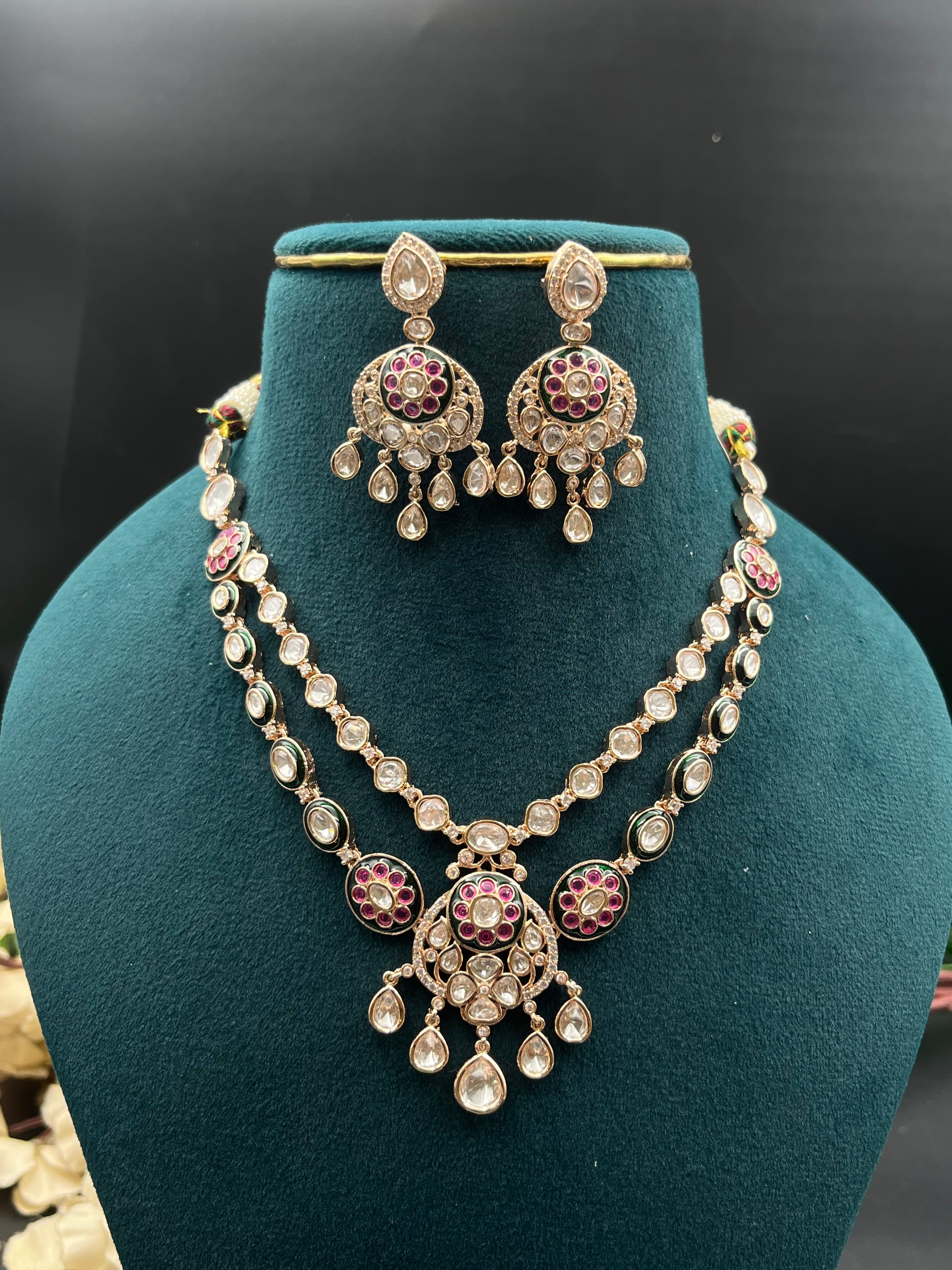 SEEMA NECKLACE