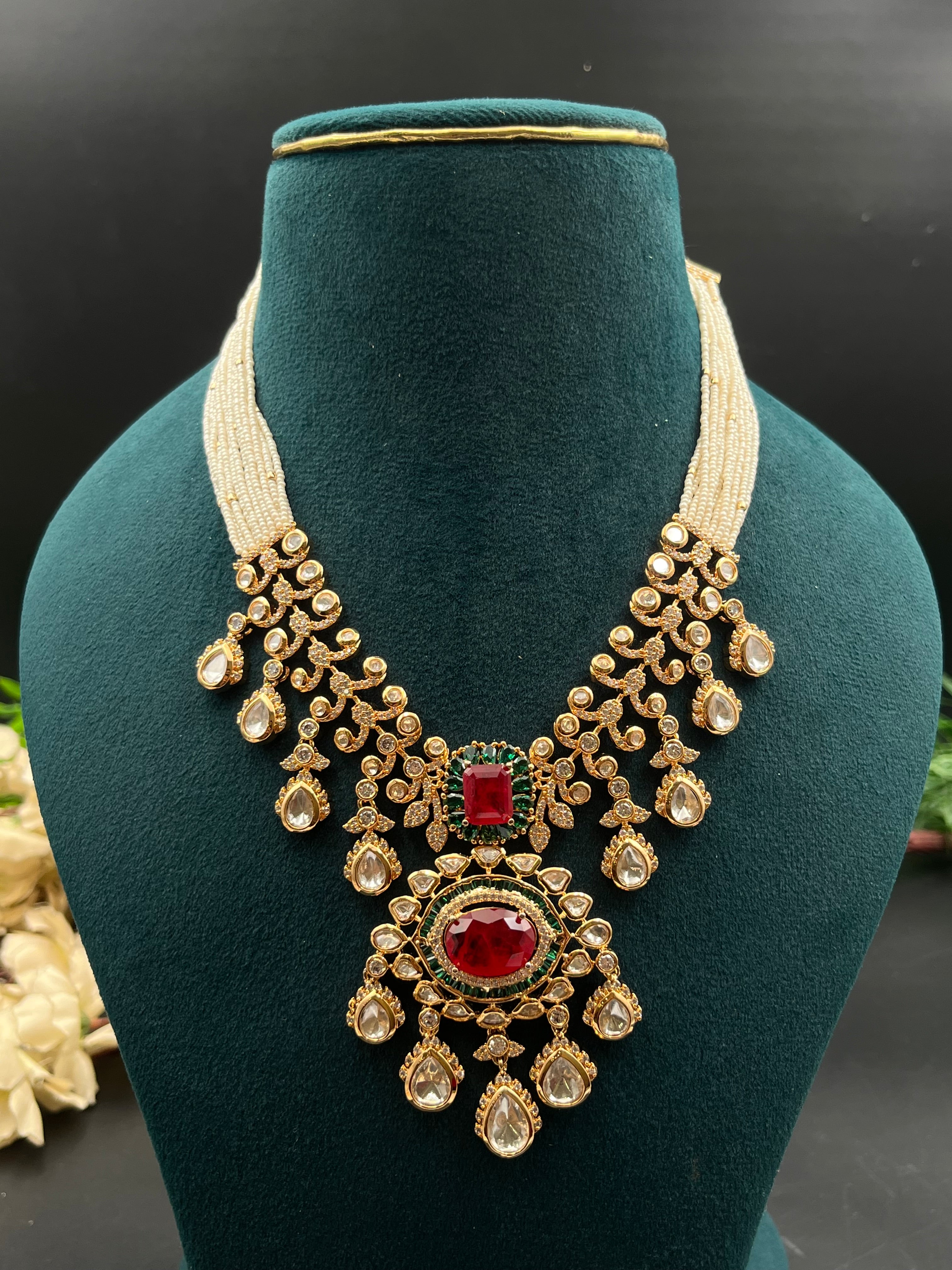 SUSMA NECKLACE