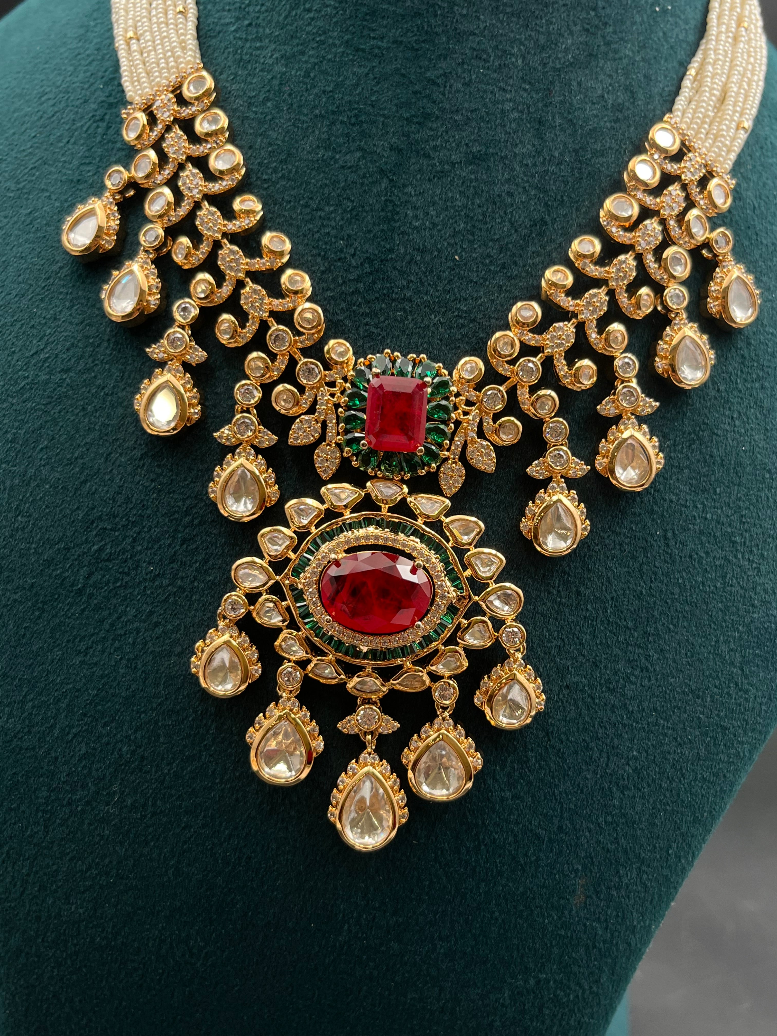 SUSMA NECKLACE