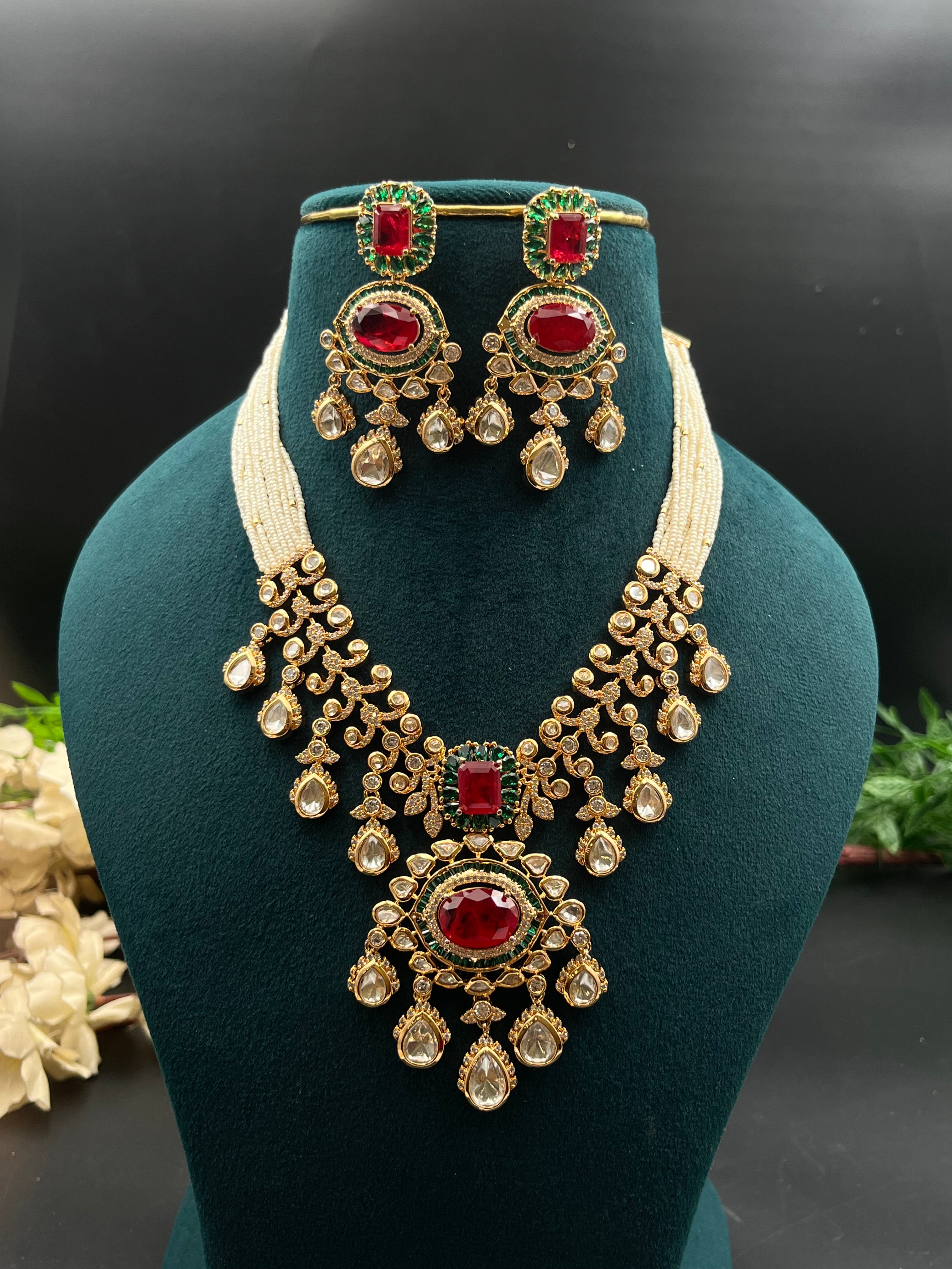 SUSMA NECKLACE