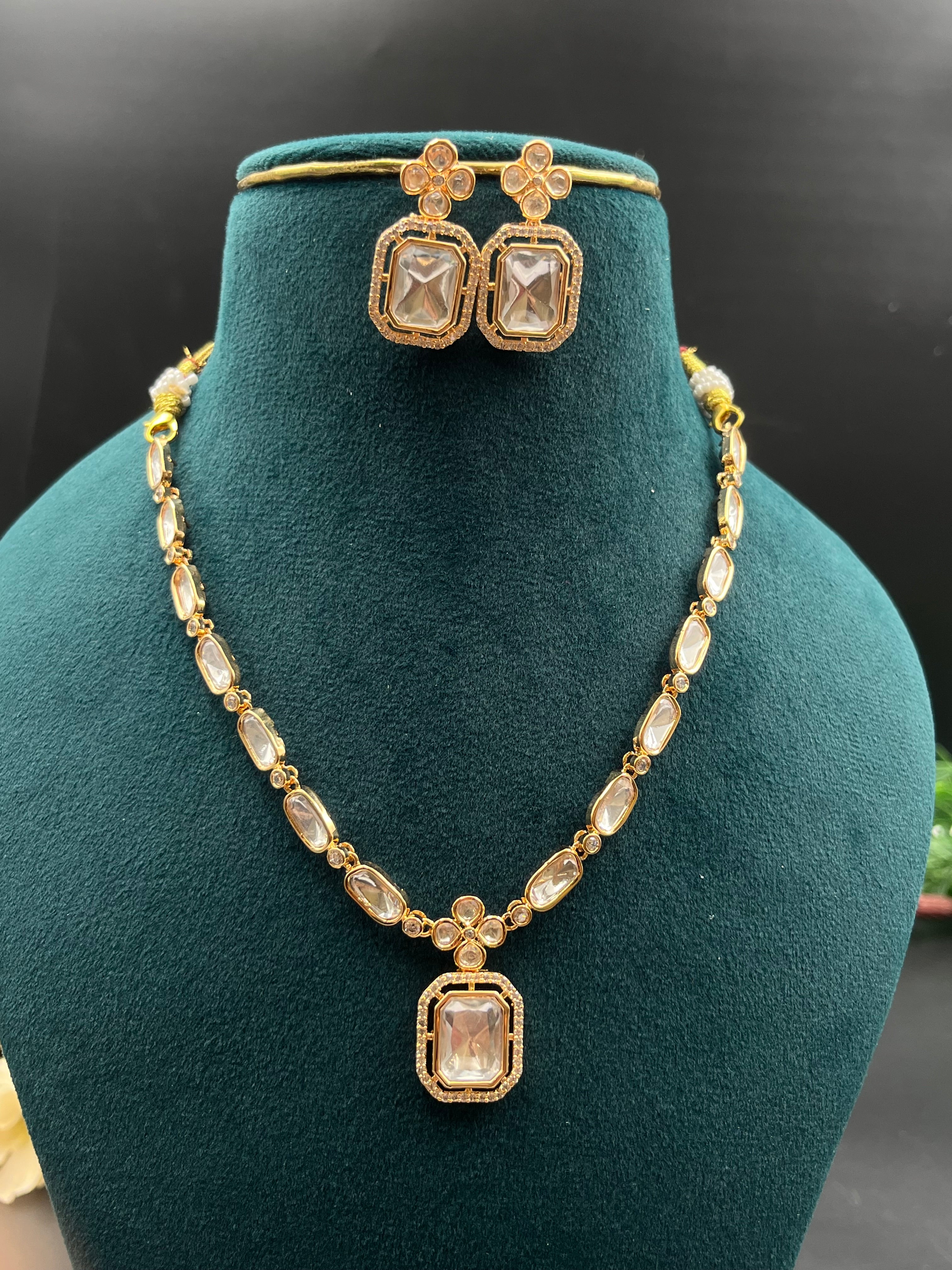 UMA NECKALCE