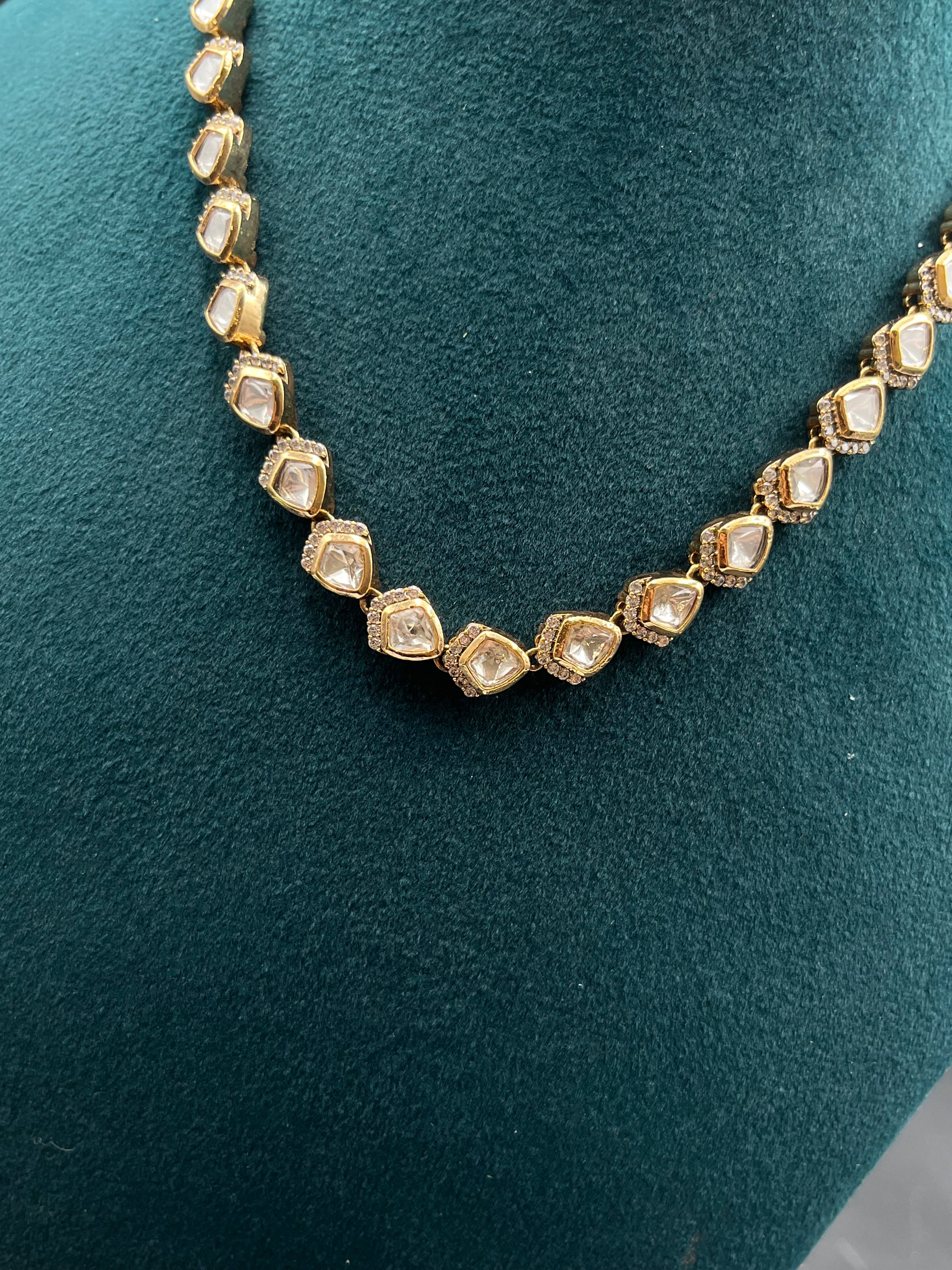 VISAKHA NECKLACE