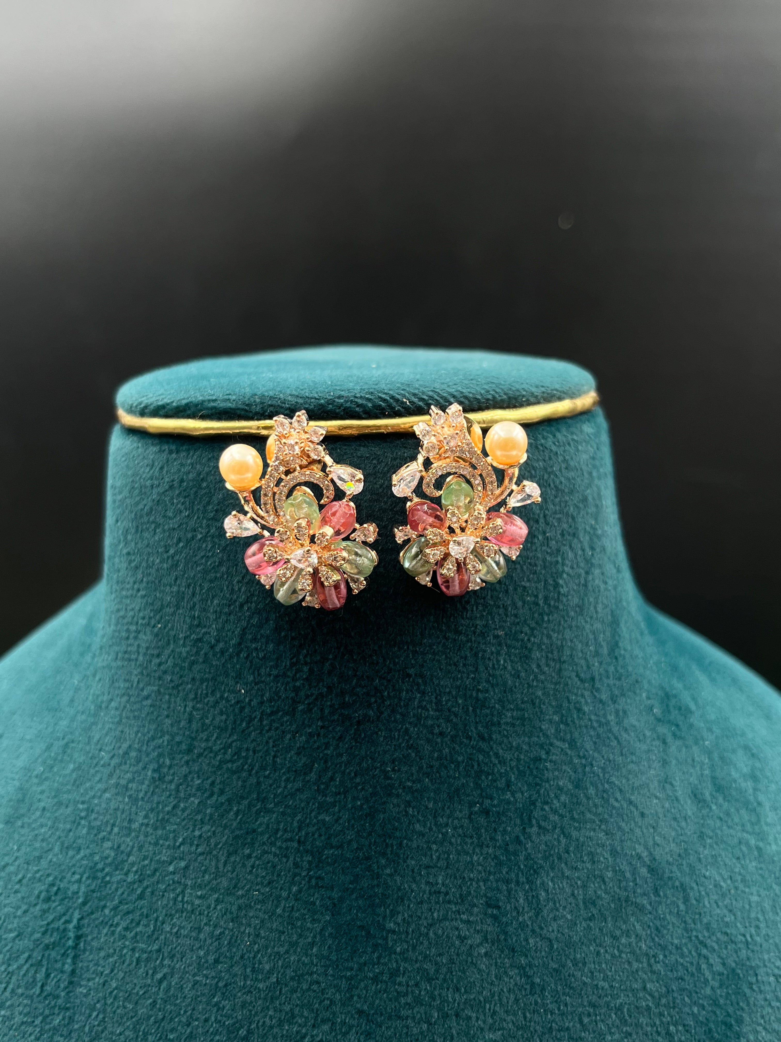 KESHORI NECKLACE