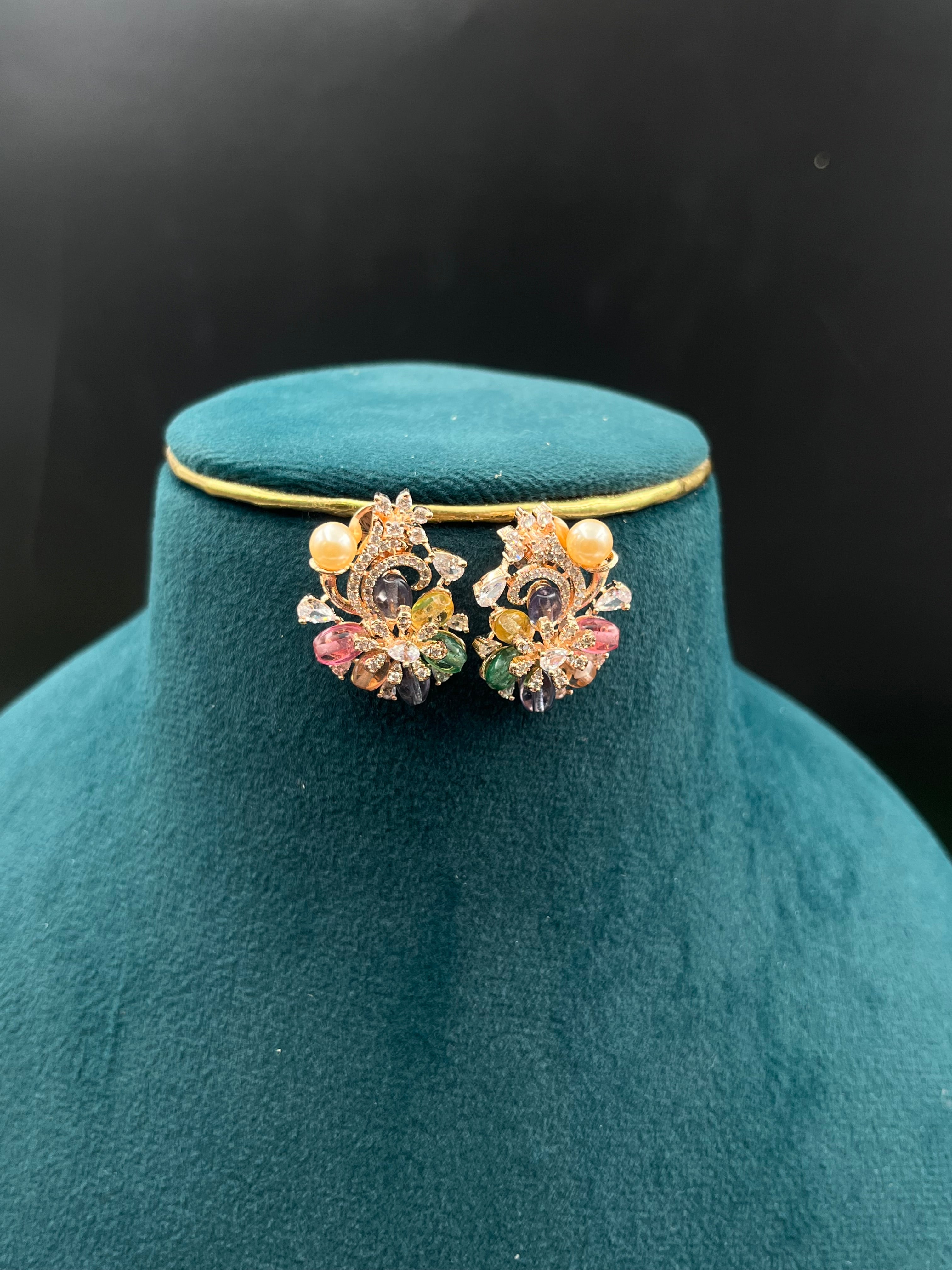KESHORI NECKLACE
