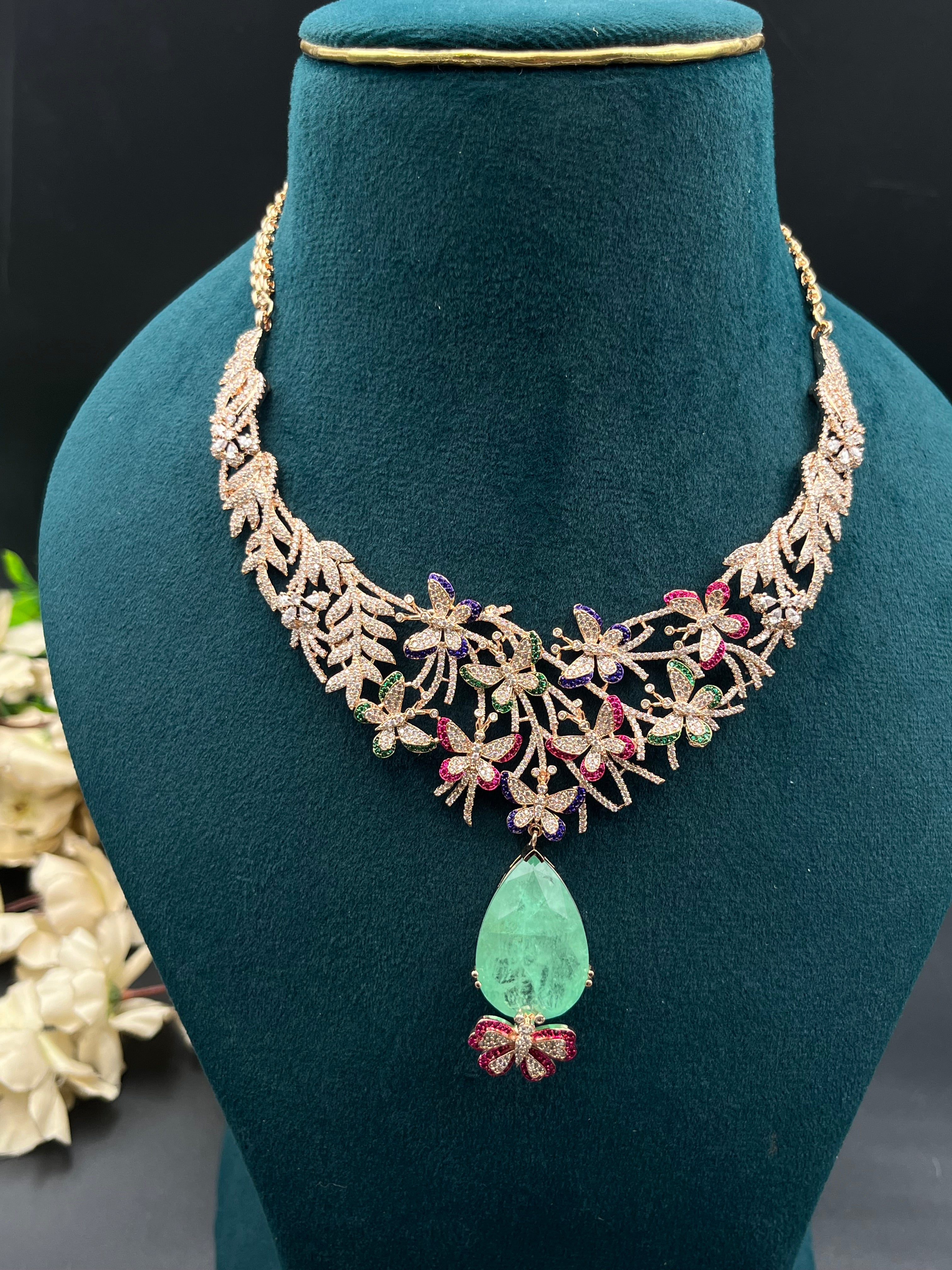 SANJANA NECKLACE