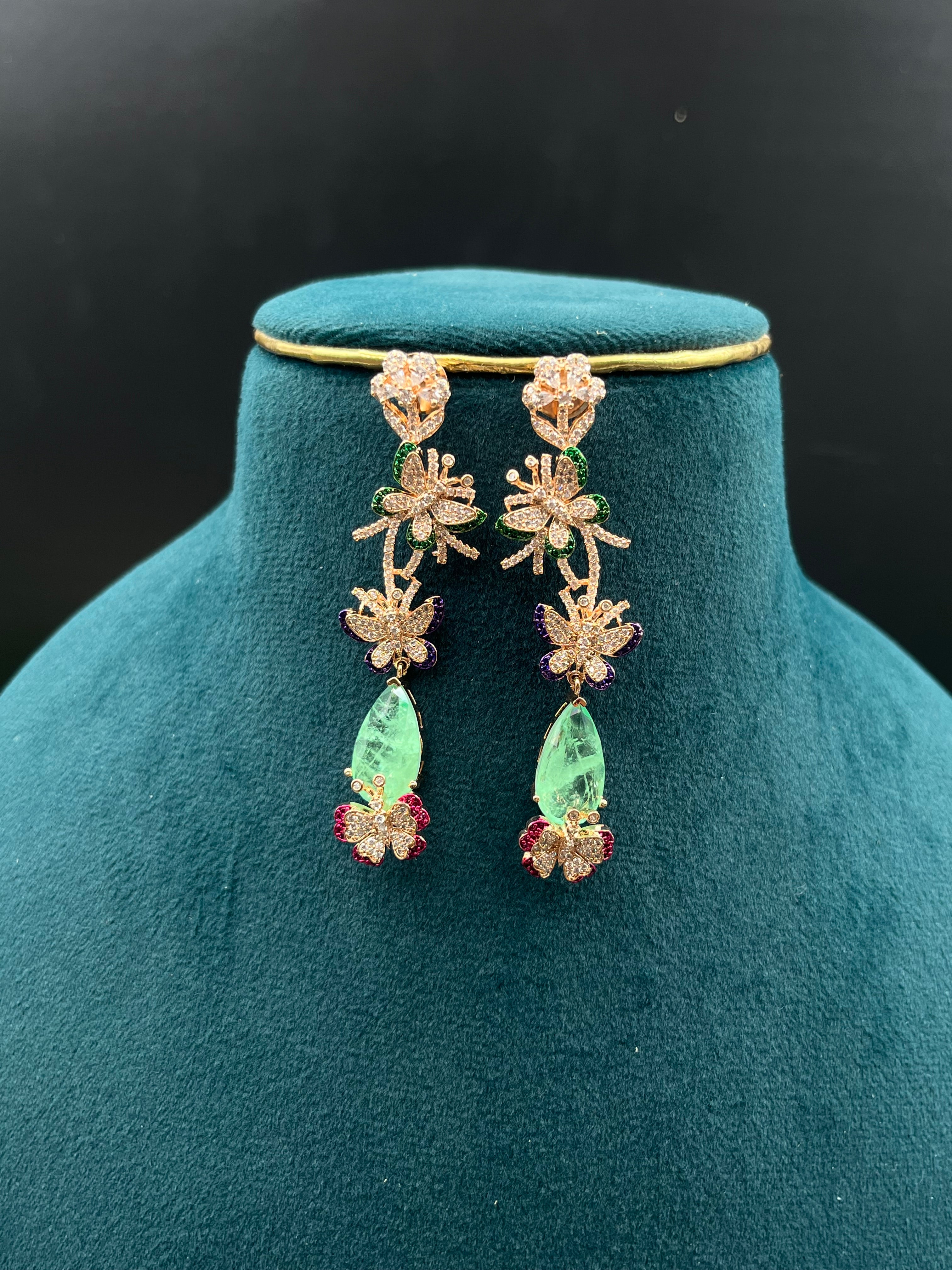 SANJANA NECKLACE