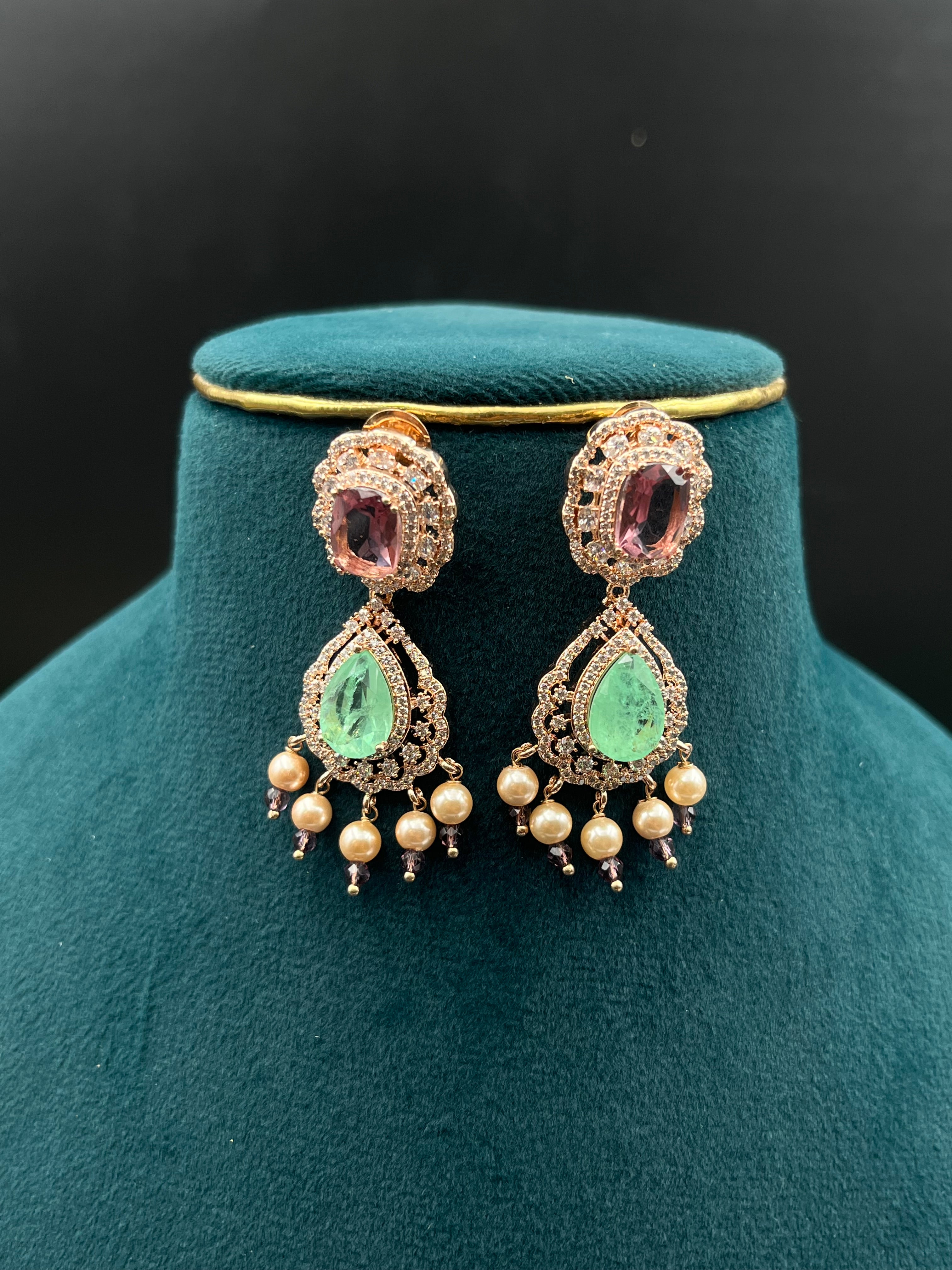 DROPATI NECKLACE