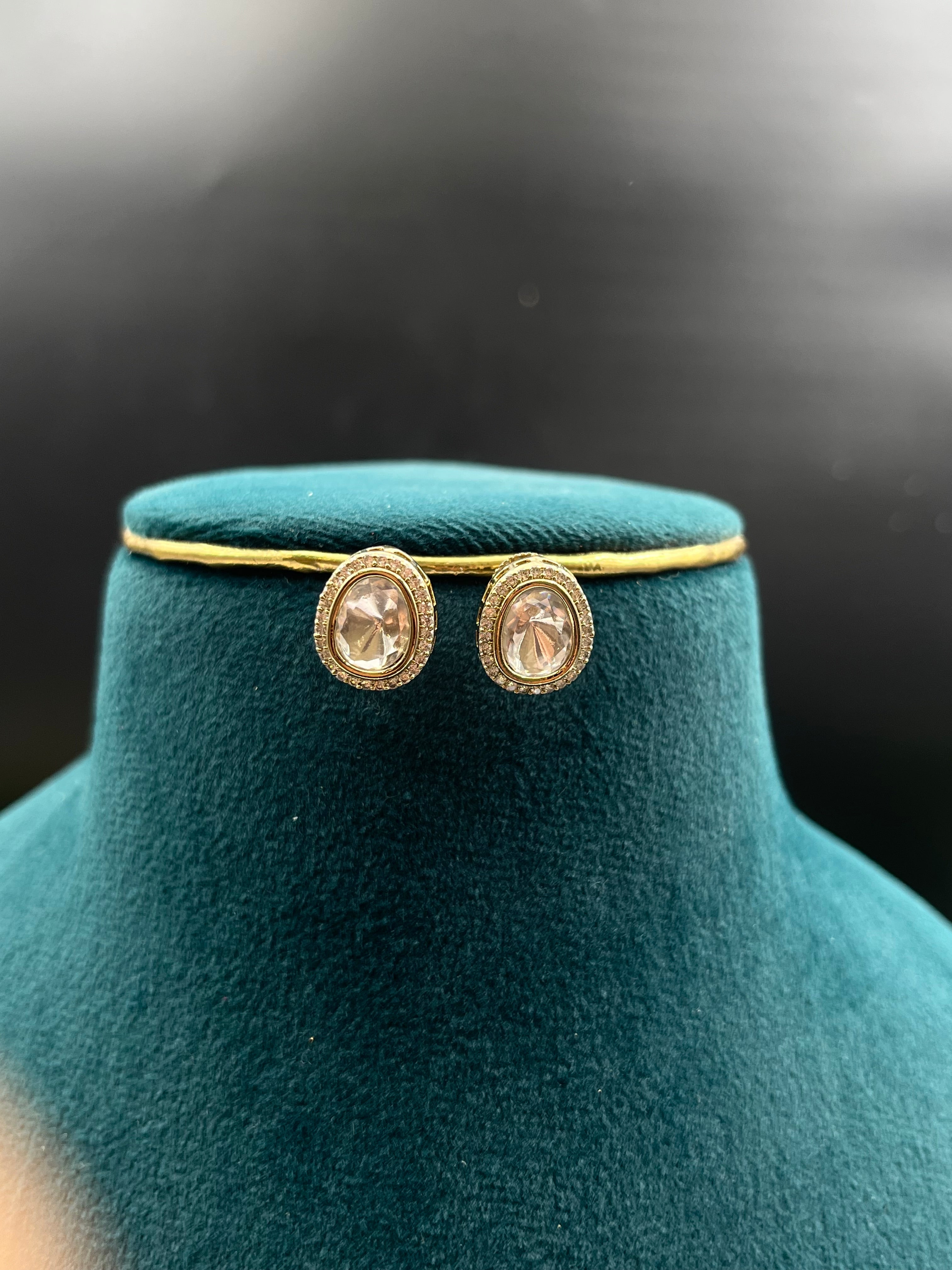 TANIYA NECKLACE