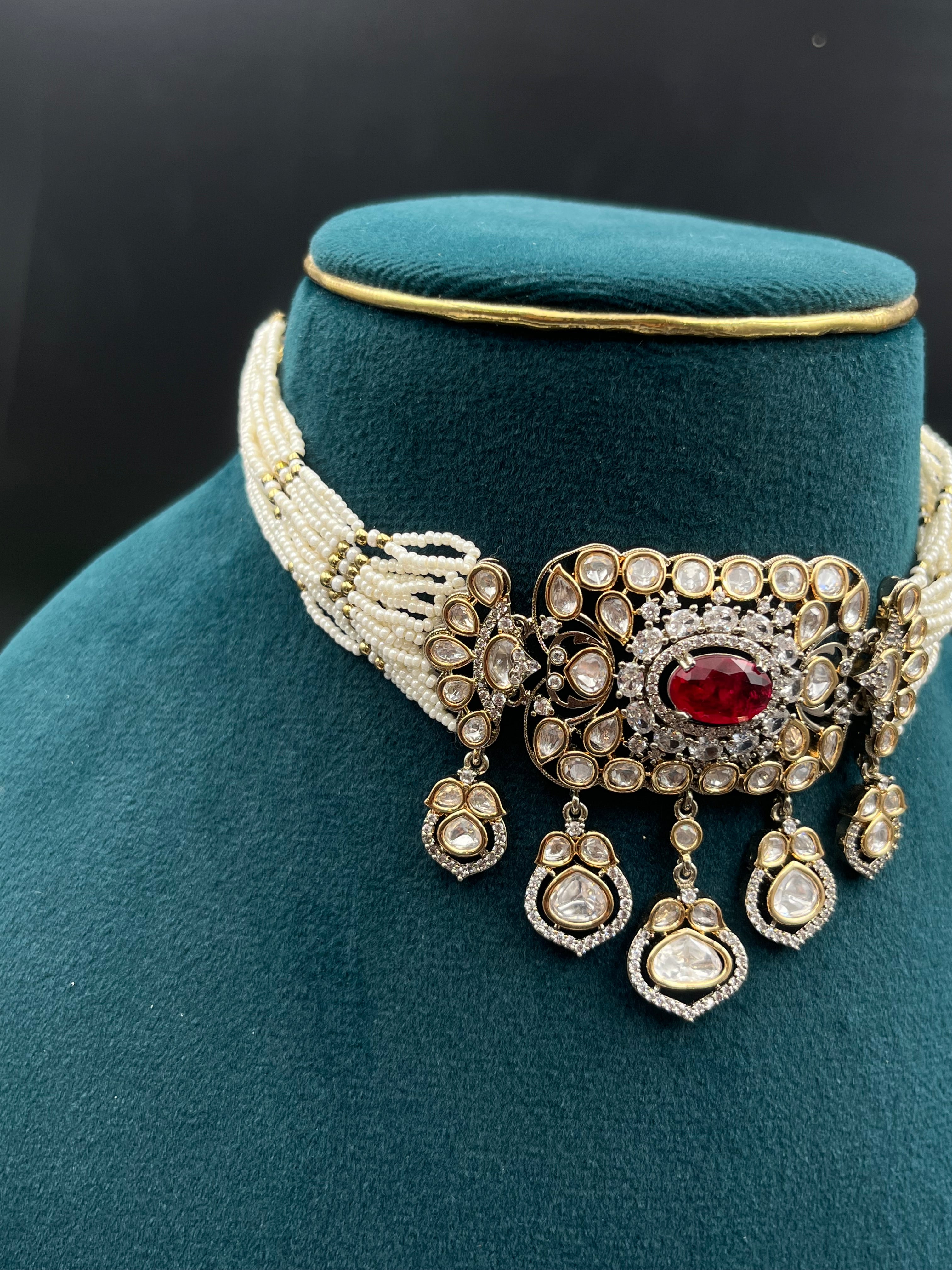 MENU NECKLACE