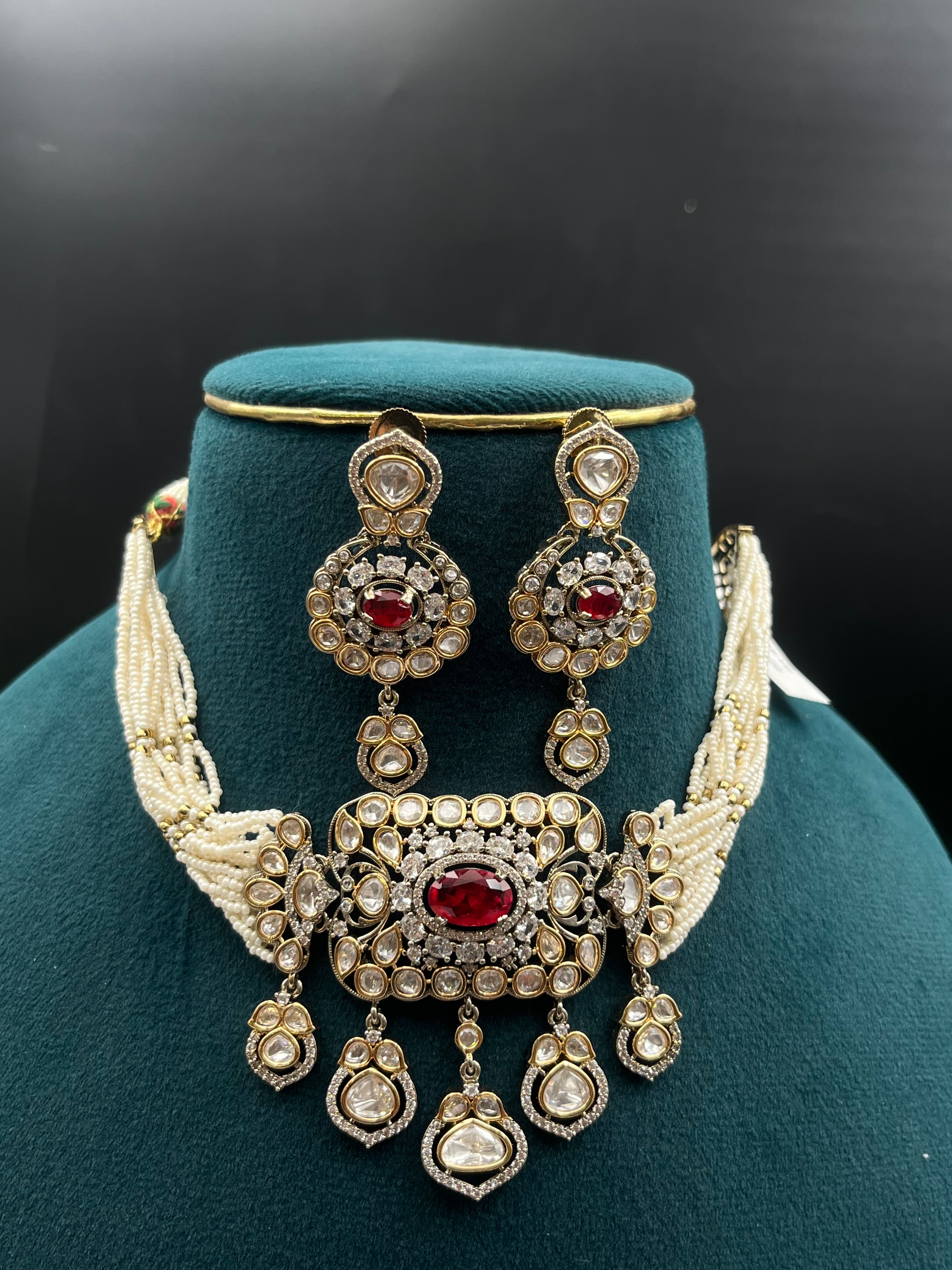 MENU NECKLACE