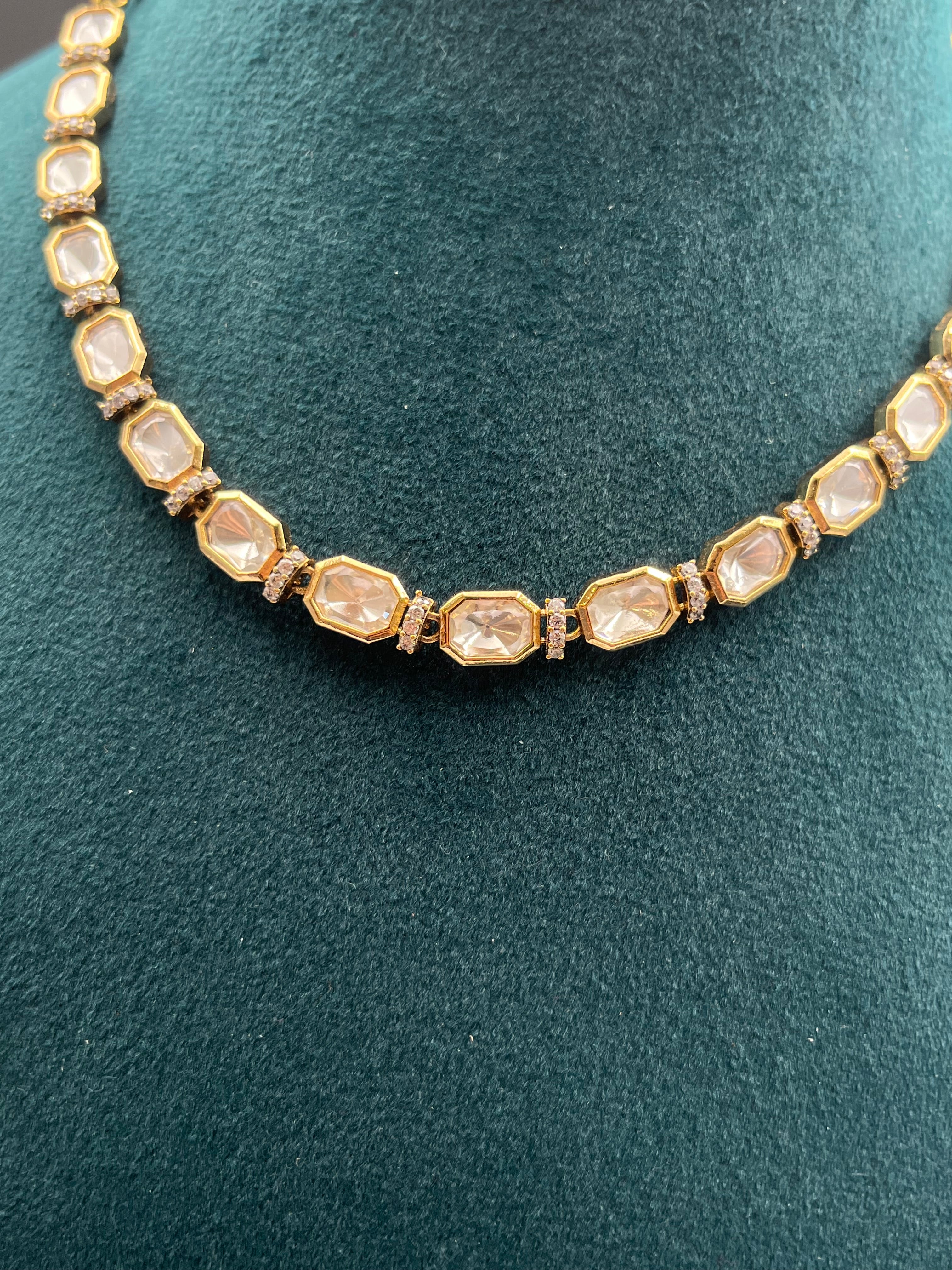 SHUSHI NECKLACE