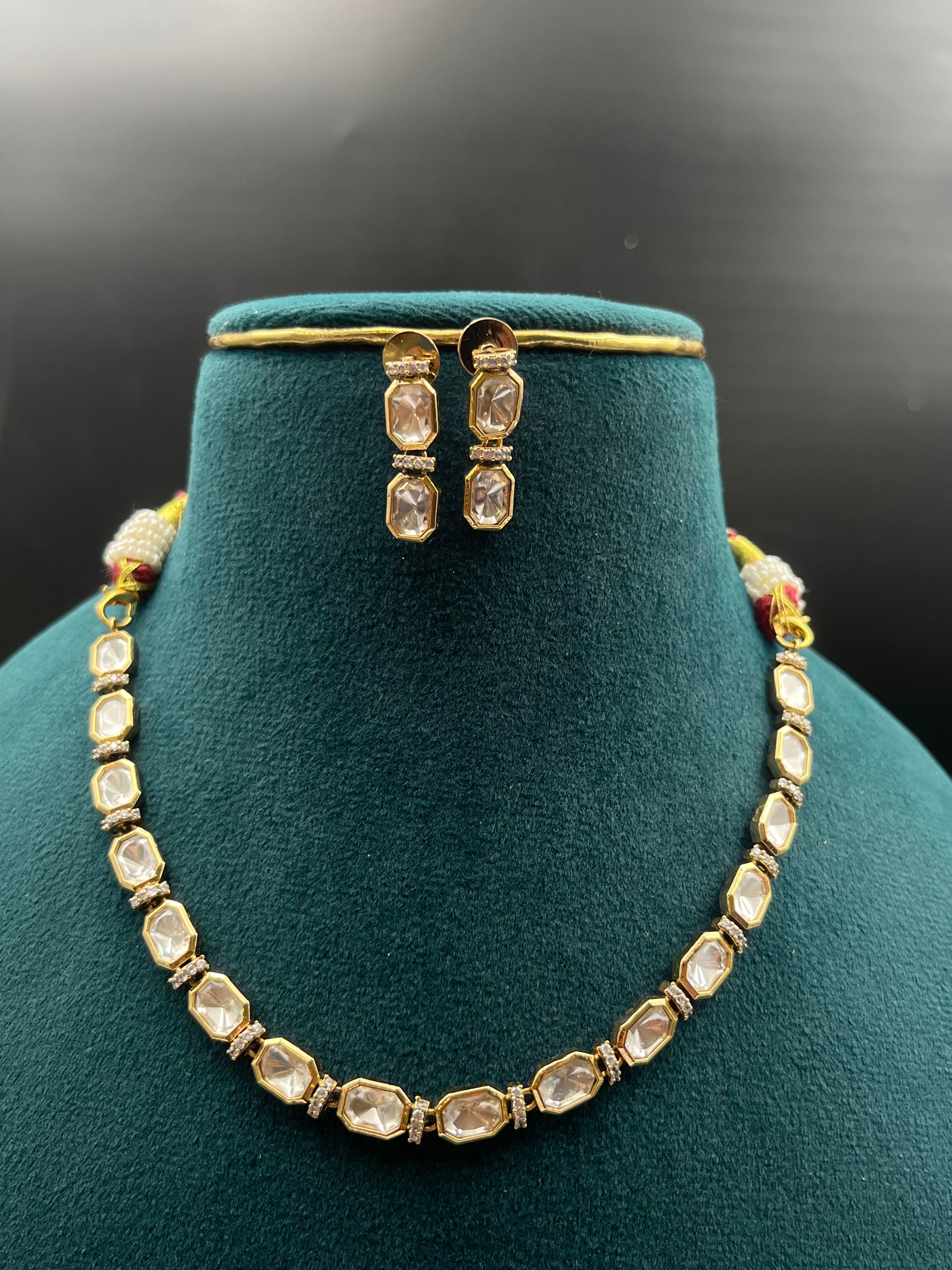SHUSHI NECKLACE