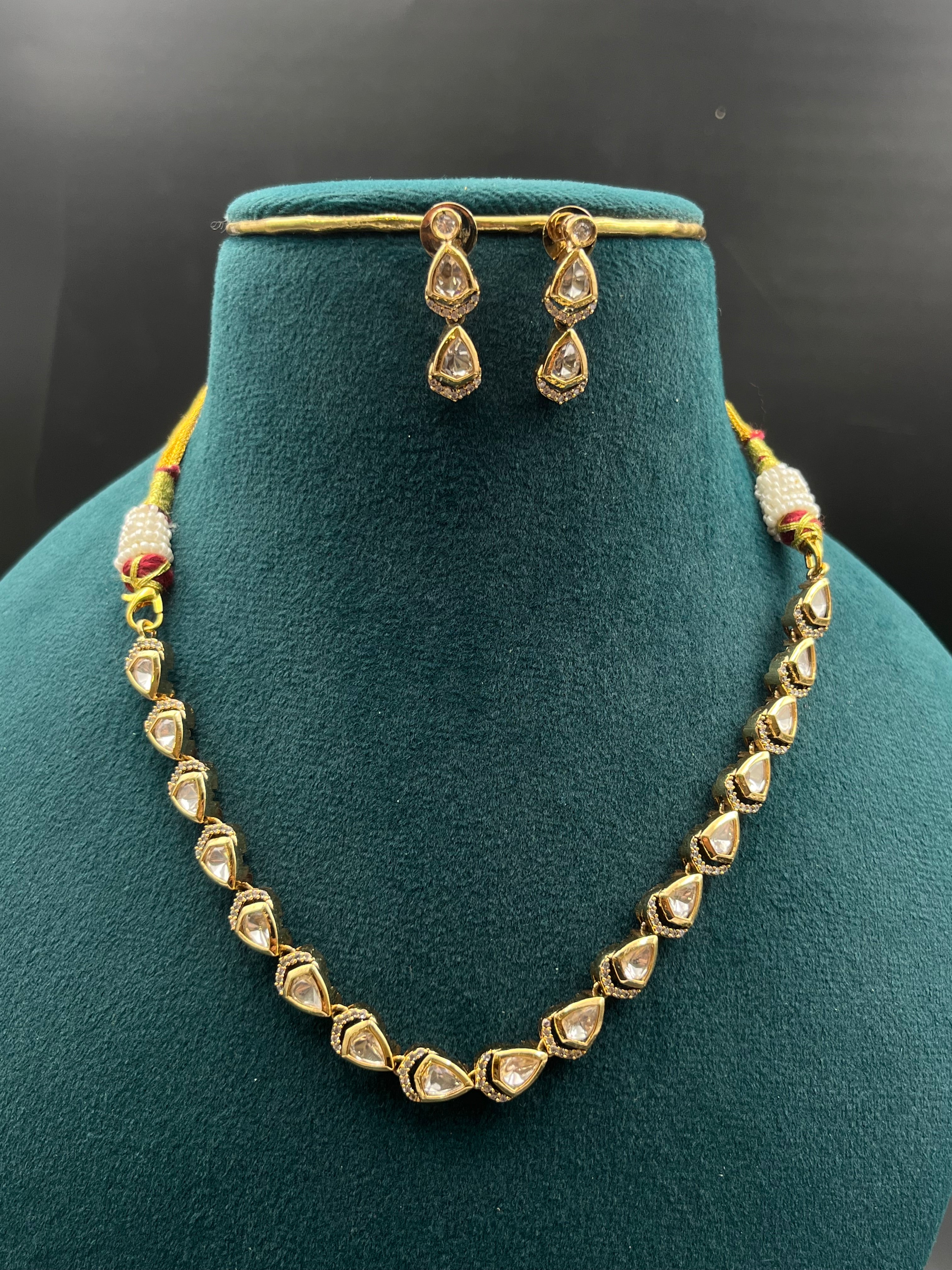 LAXITA NECKLACE