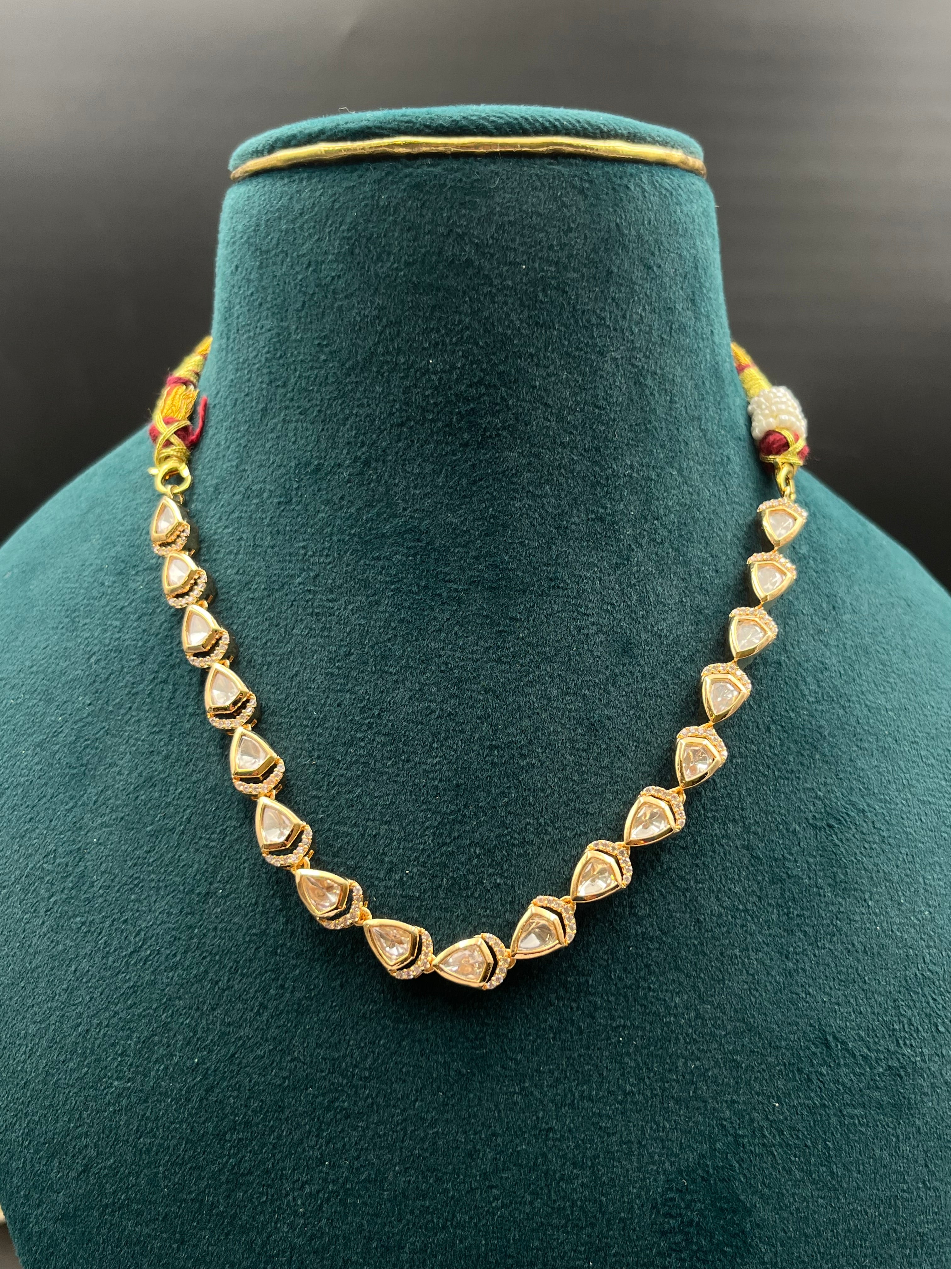 INYA NECKLACE