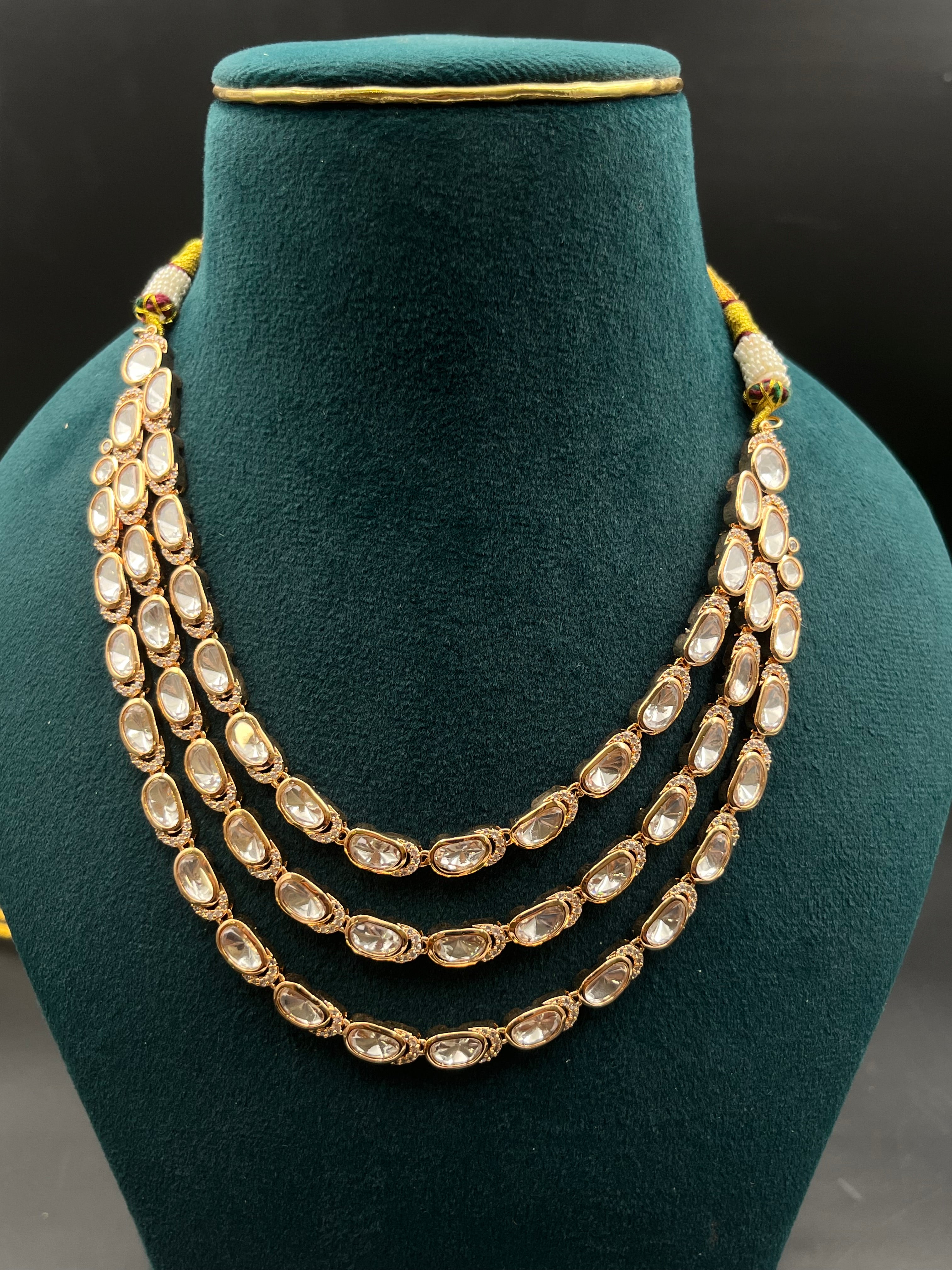 ANUSHKA NECKLACE