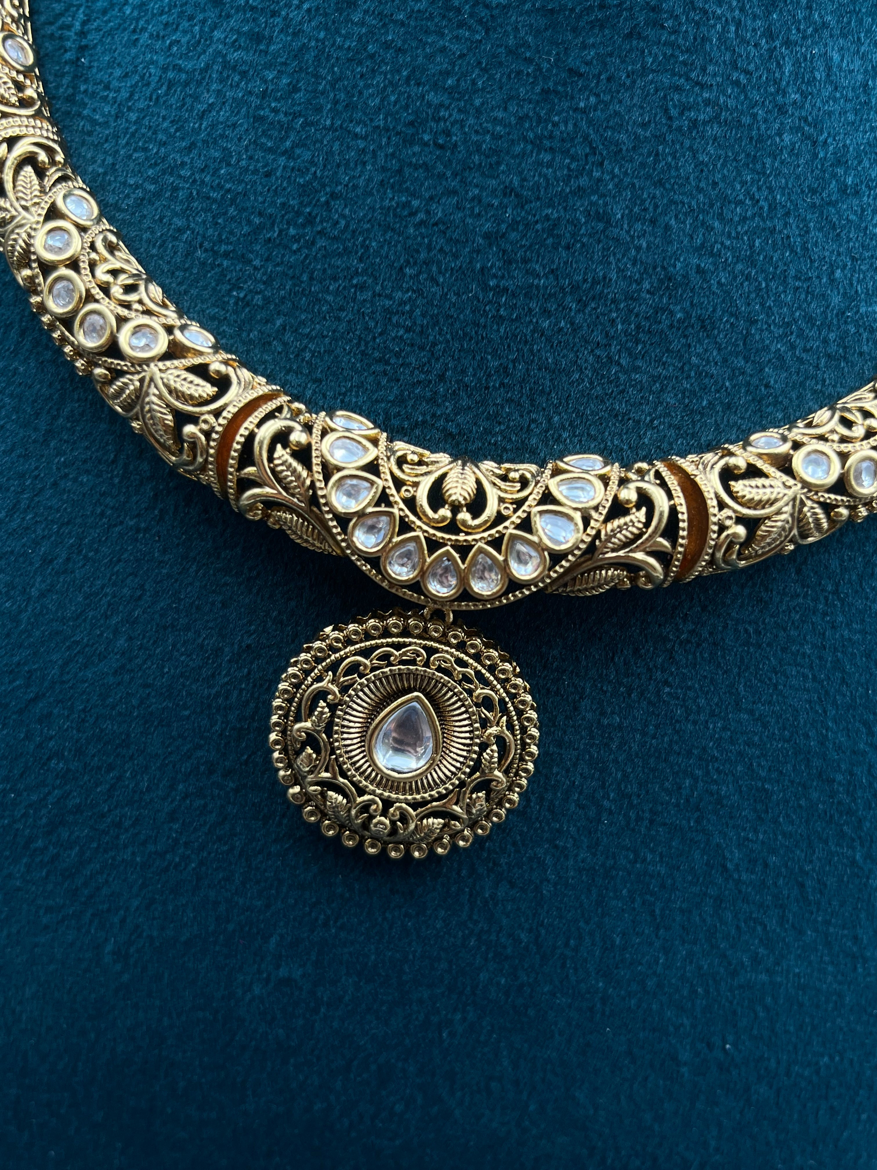 SIKHA NECKLACE