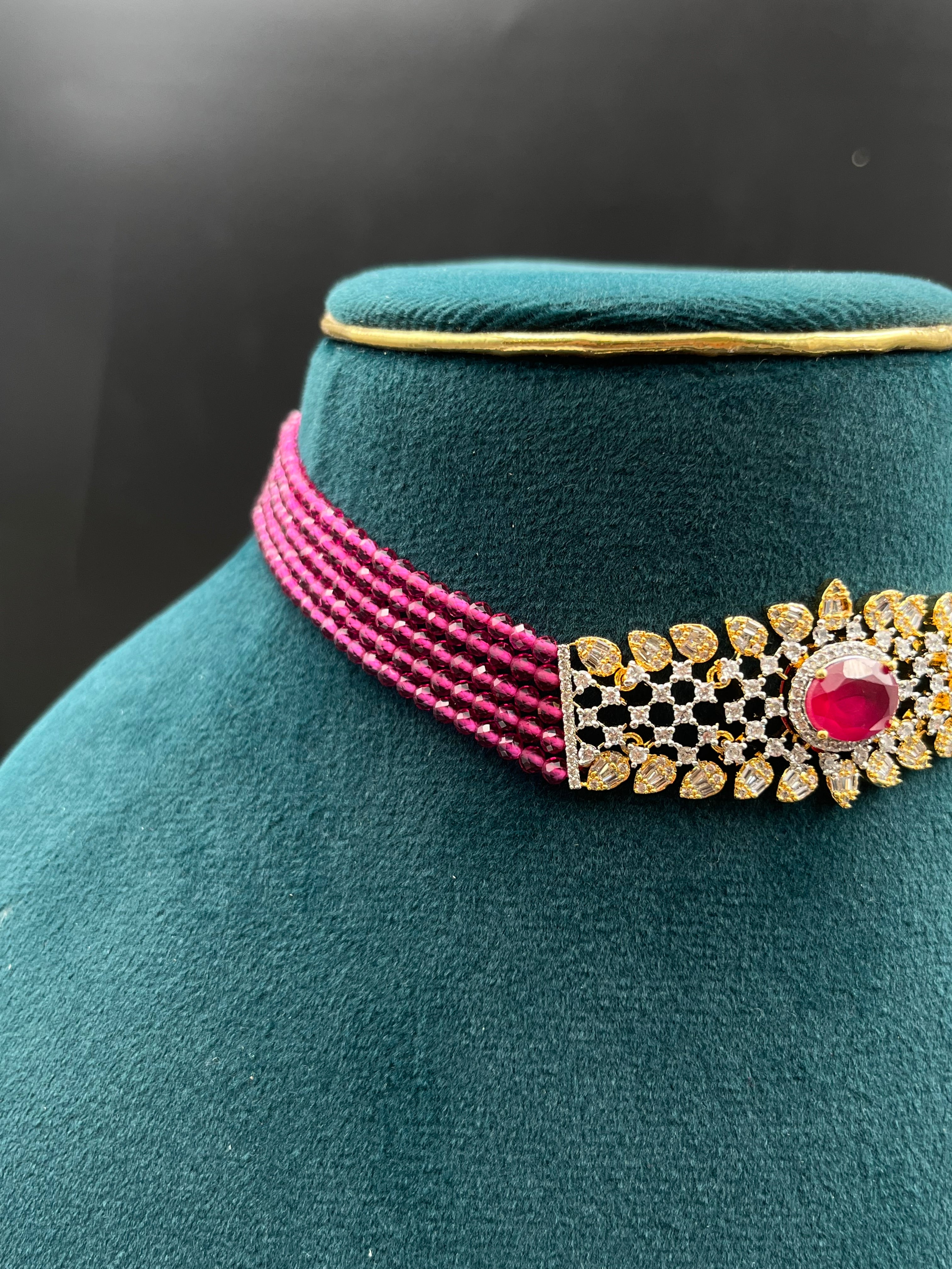 PRITI NECKLACE