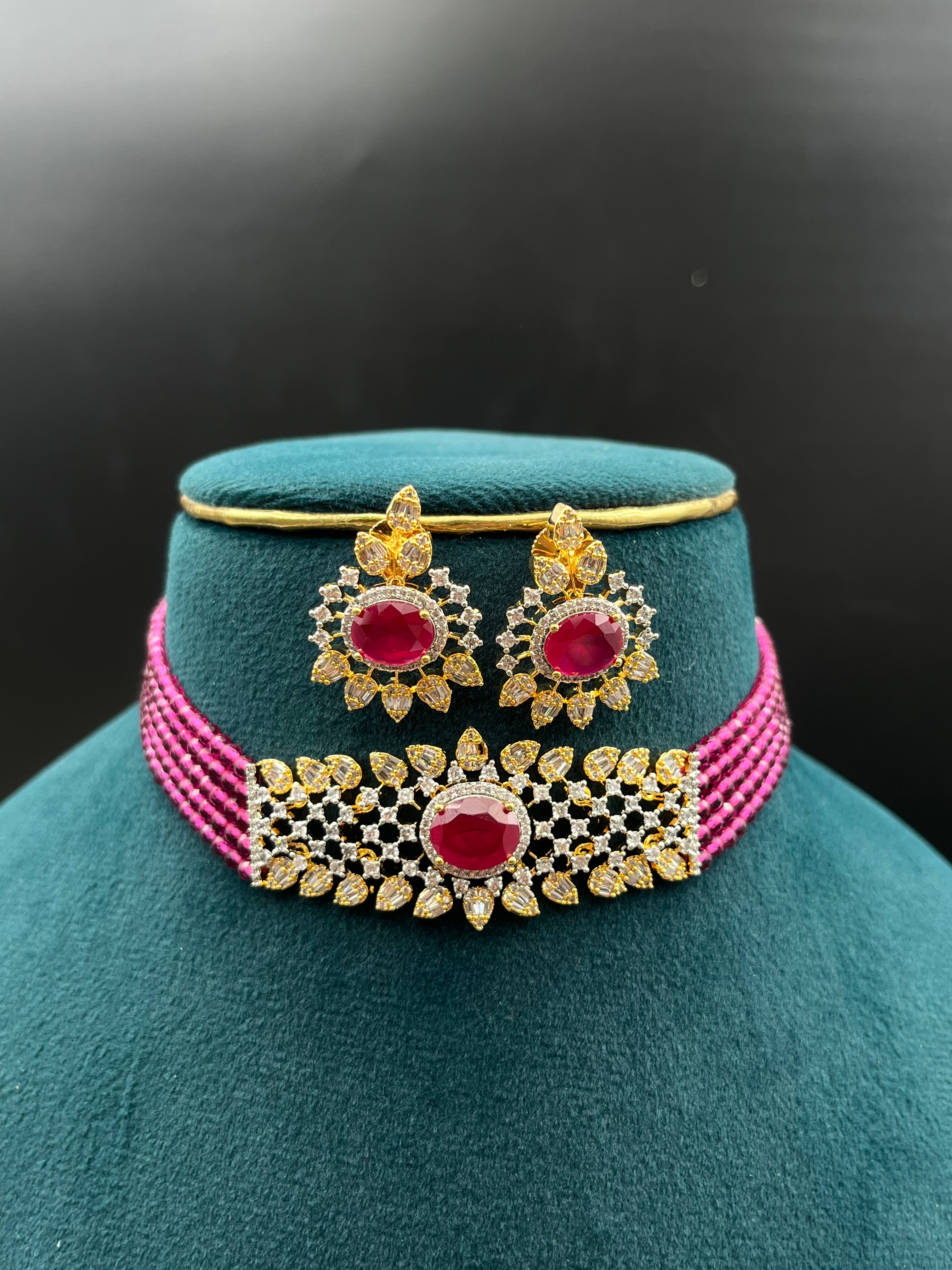 PRITI NECKLACE