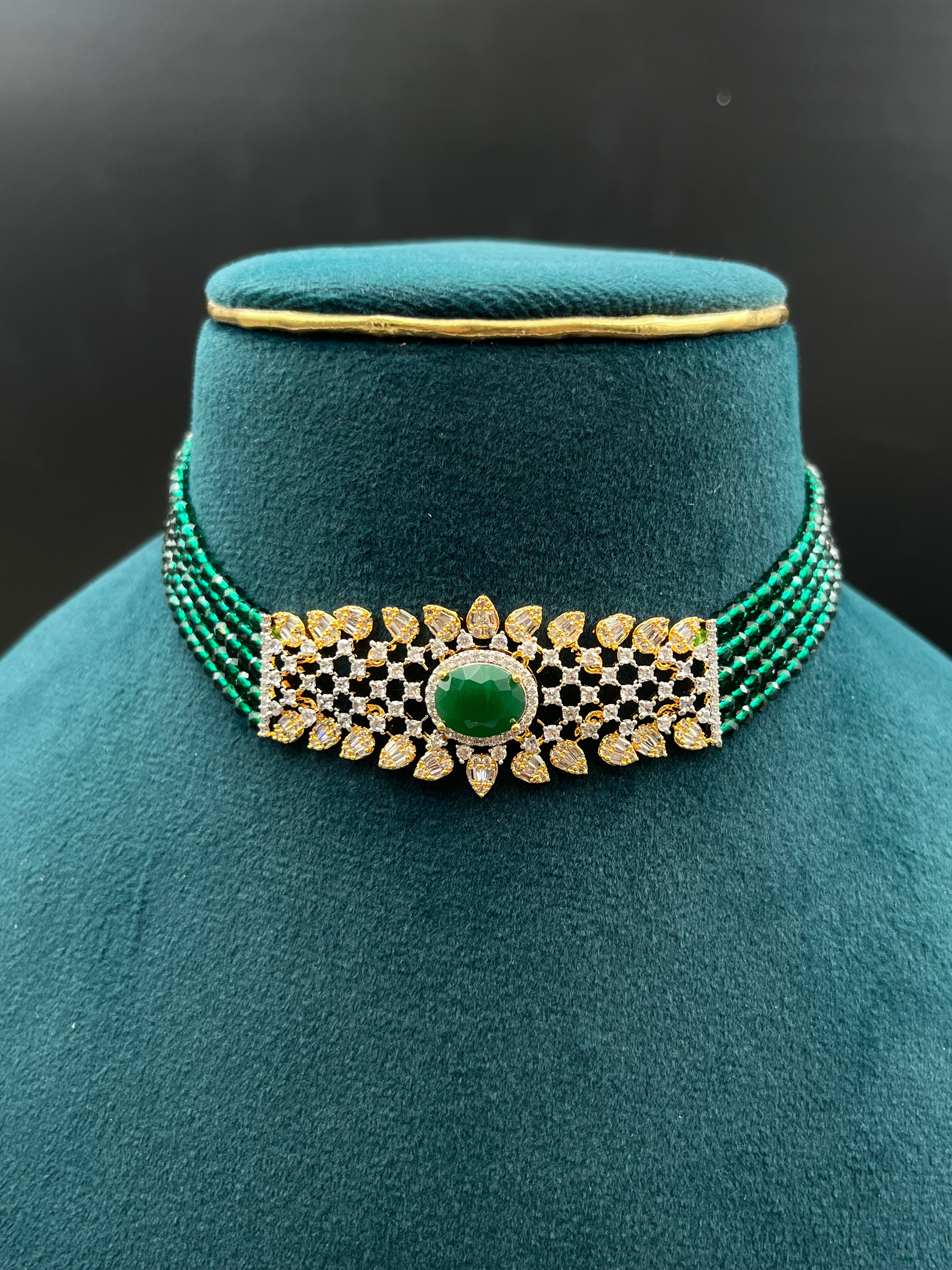 PRITI NECKLACE