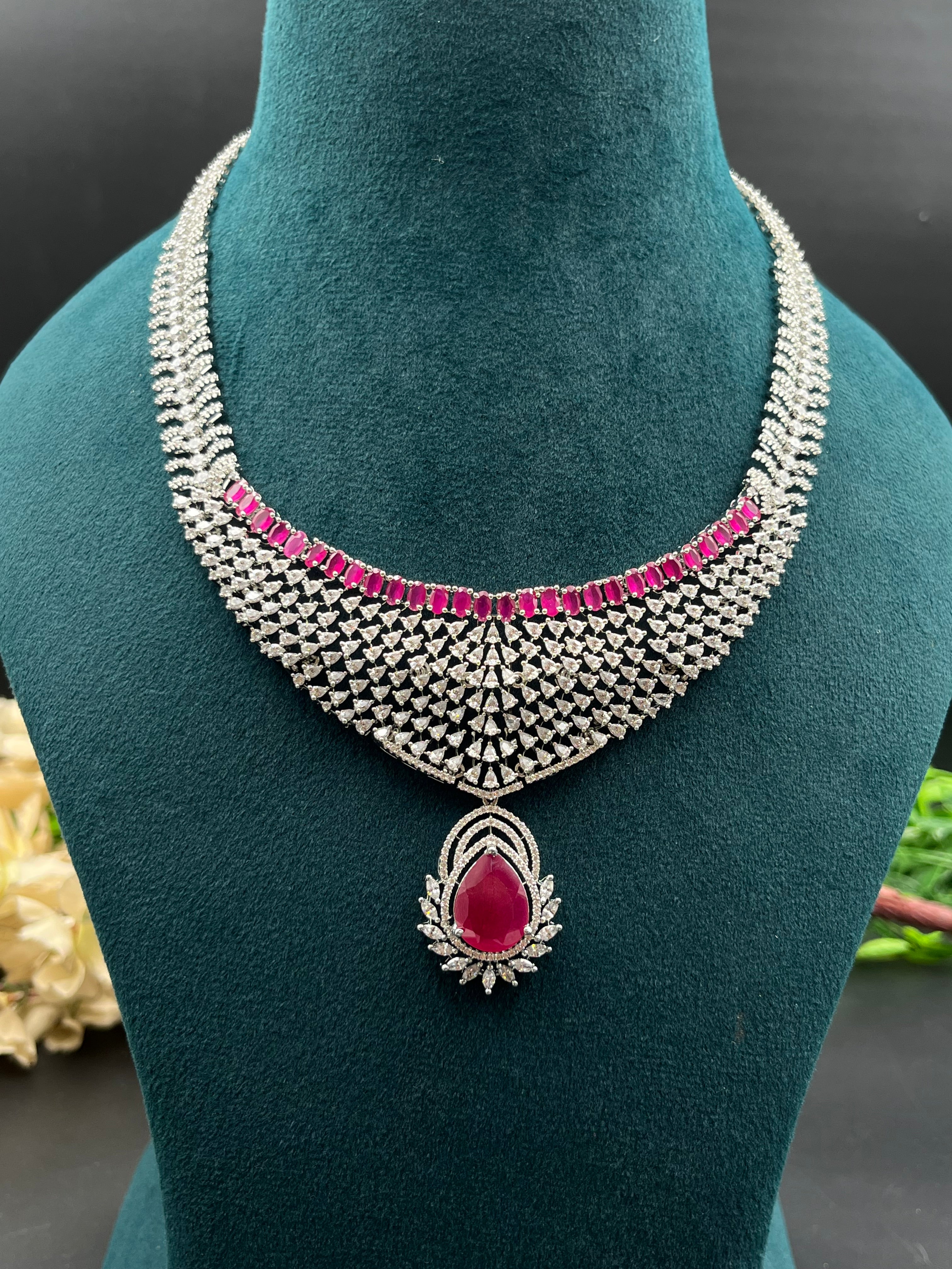 RMIAU NECKLACE