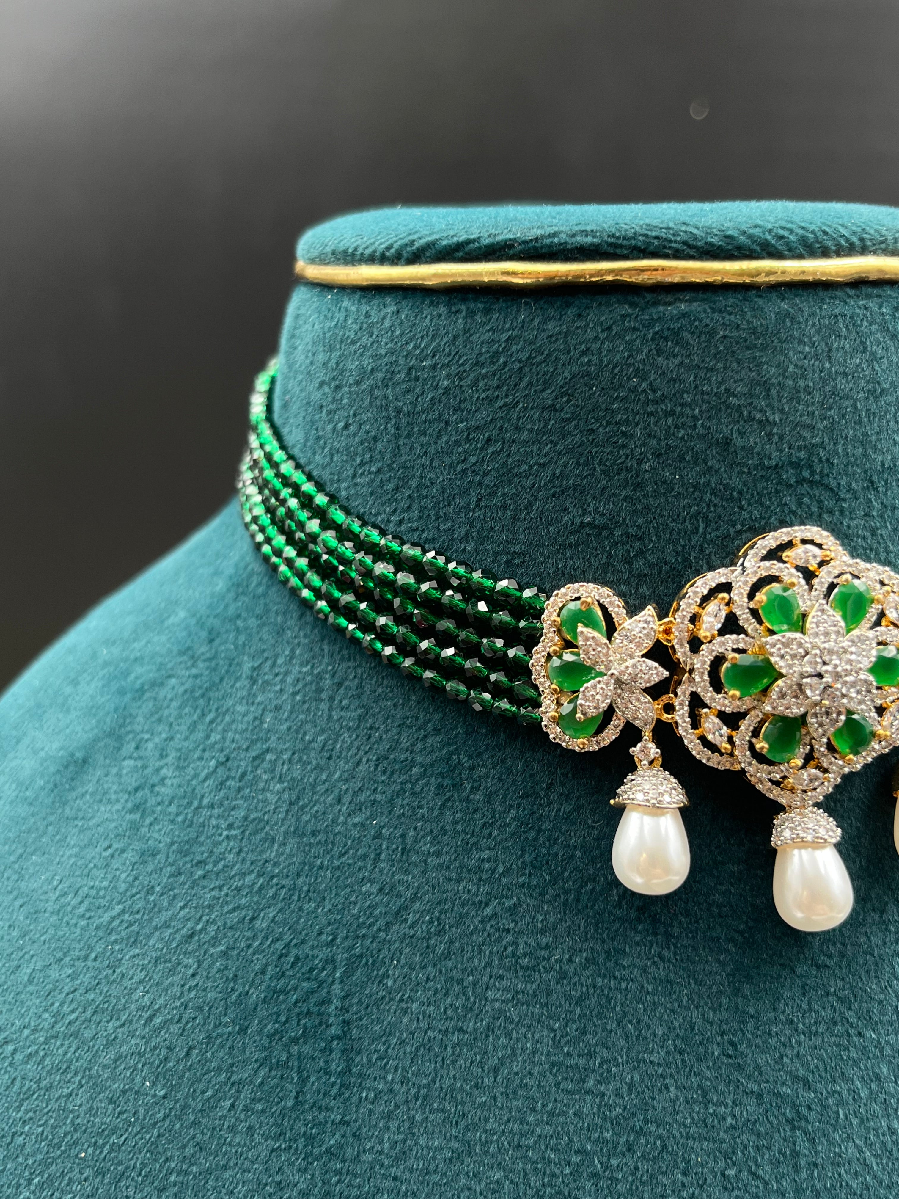 FIZA NECKLACE
