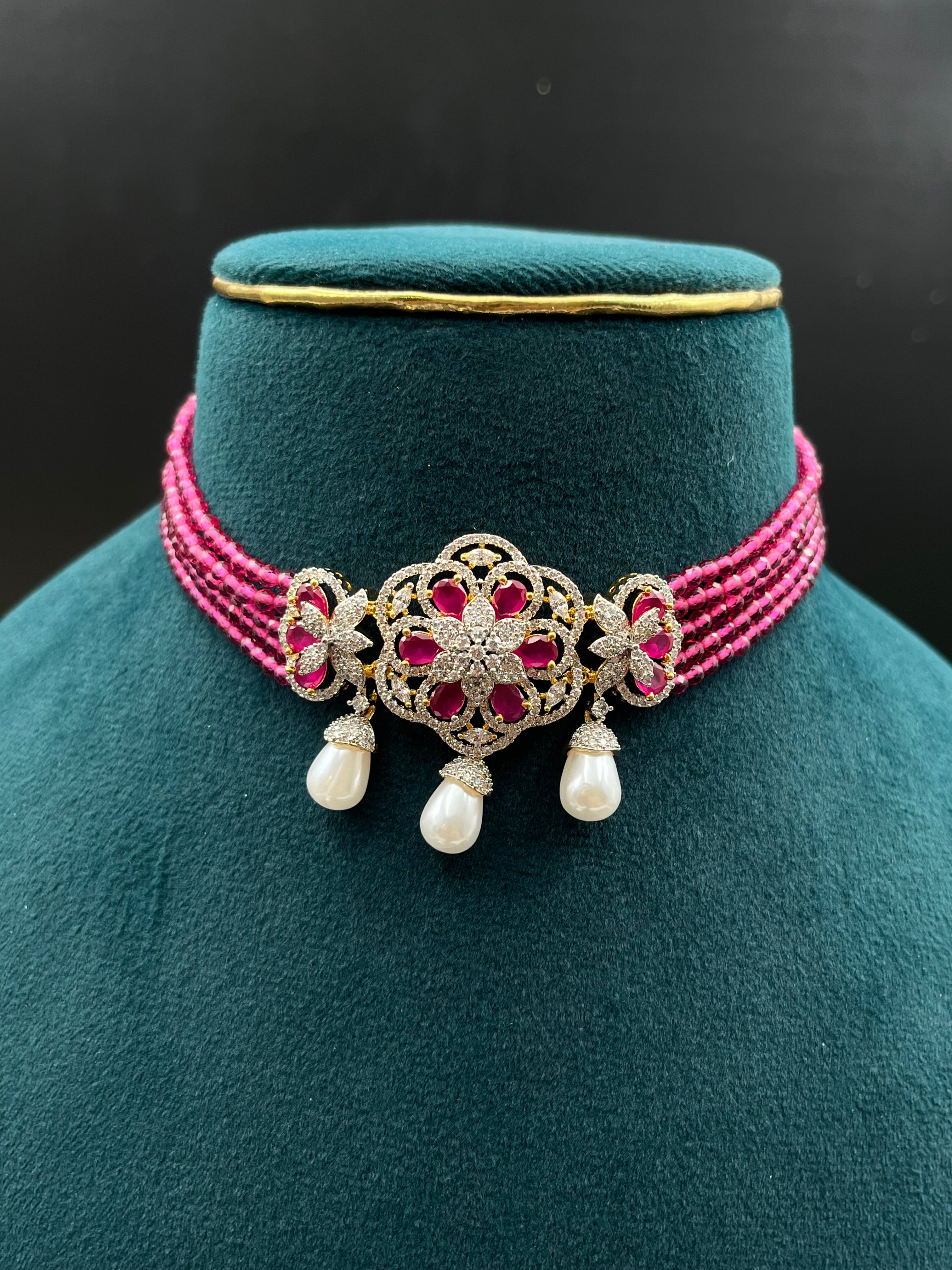 FIZA NECKLACE