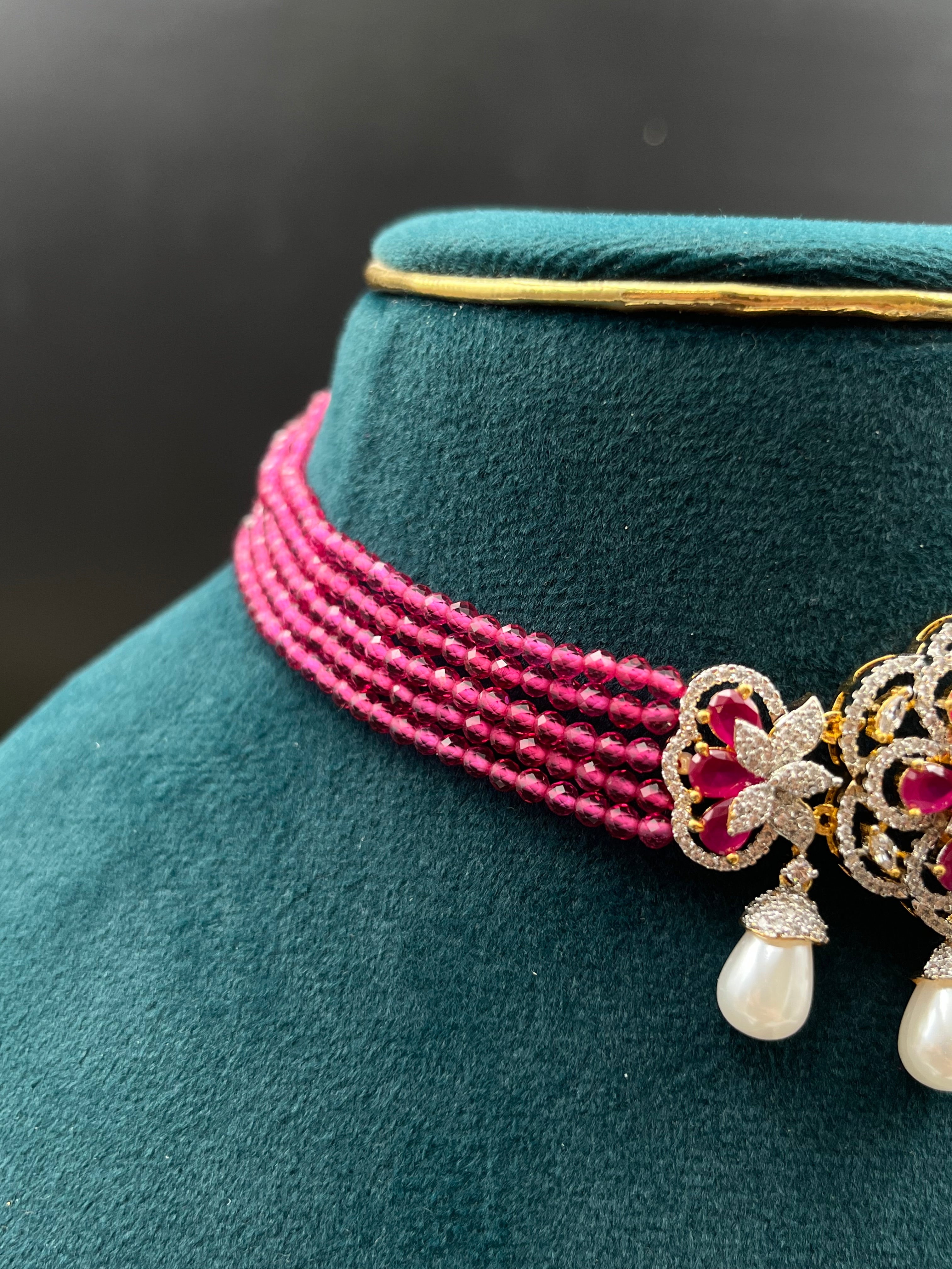 FIZA NECKLACE