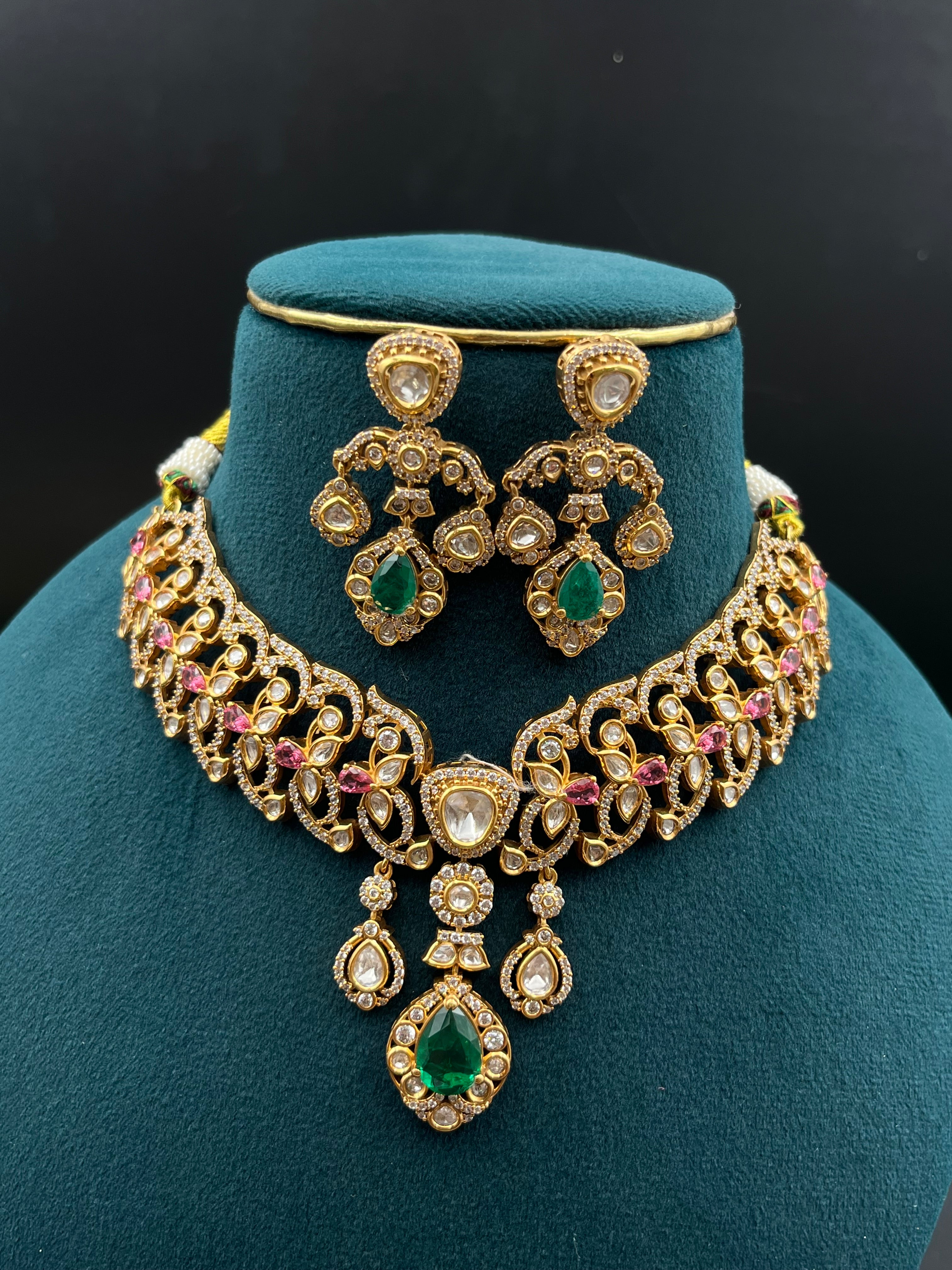 KOMAL NECKLACE