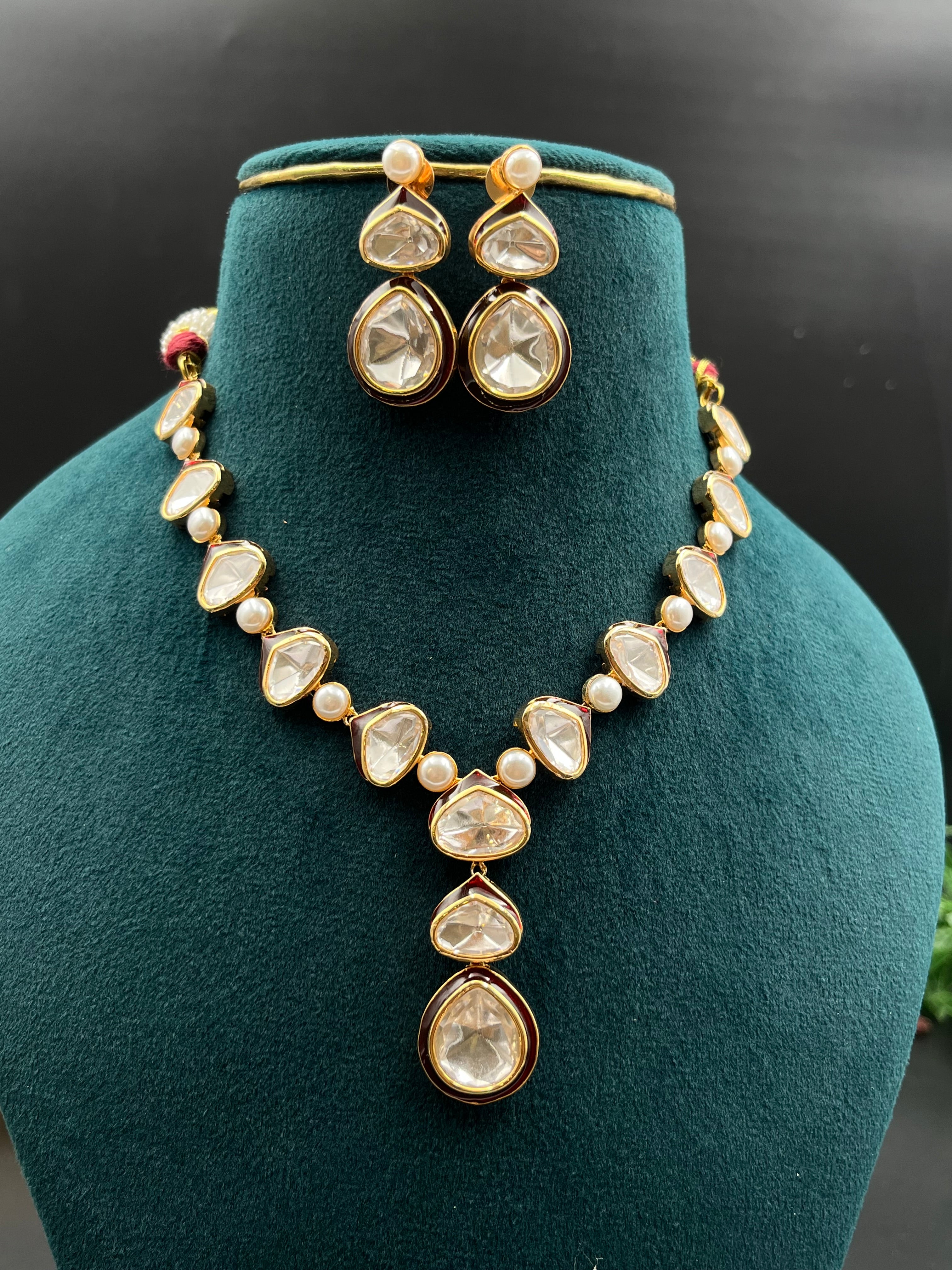 SAROJ NECKLACE