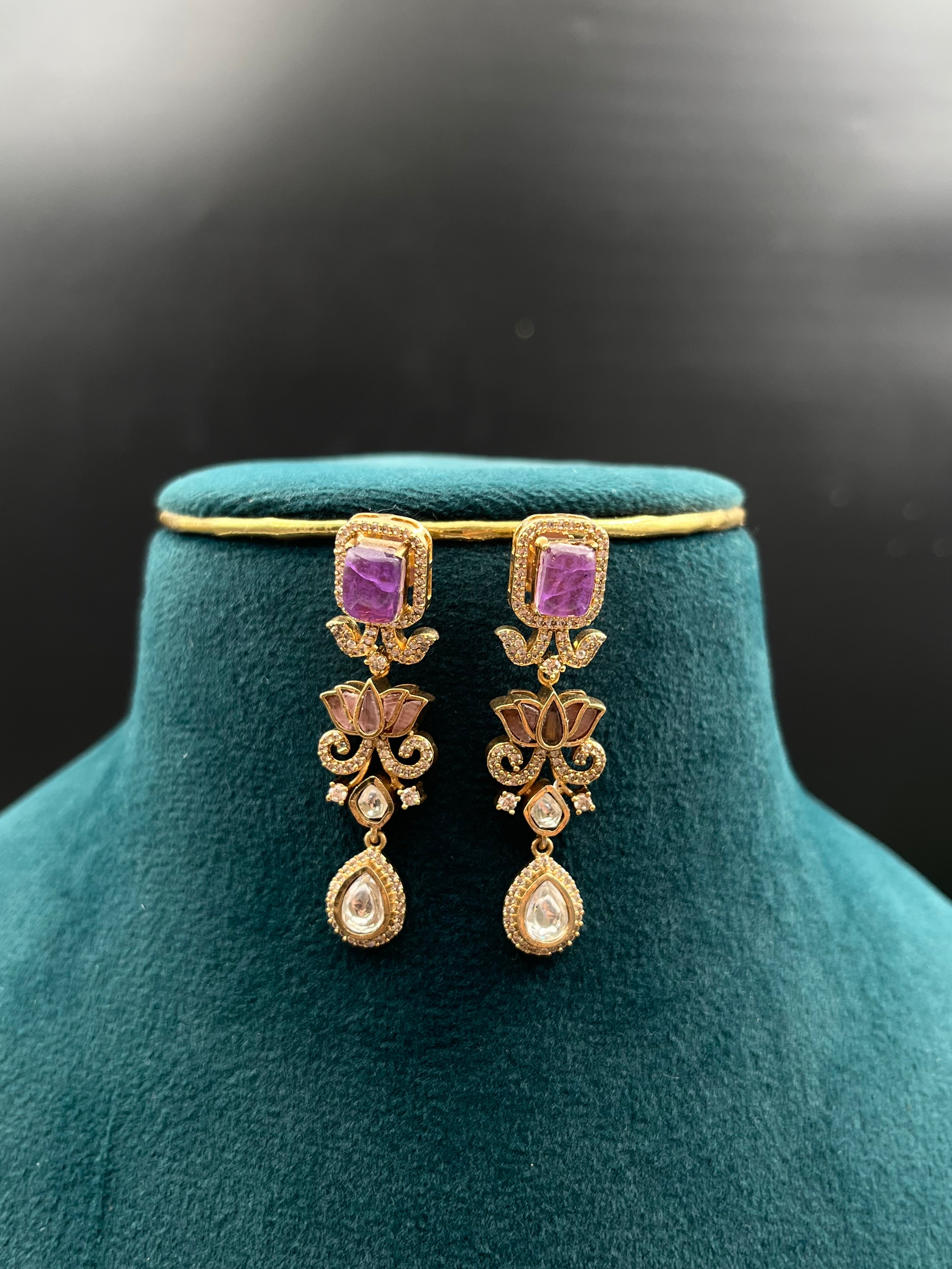 GUNA NECKLACE