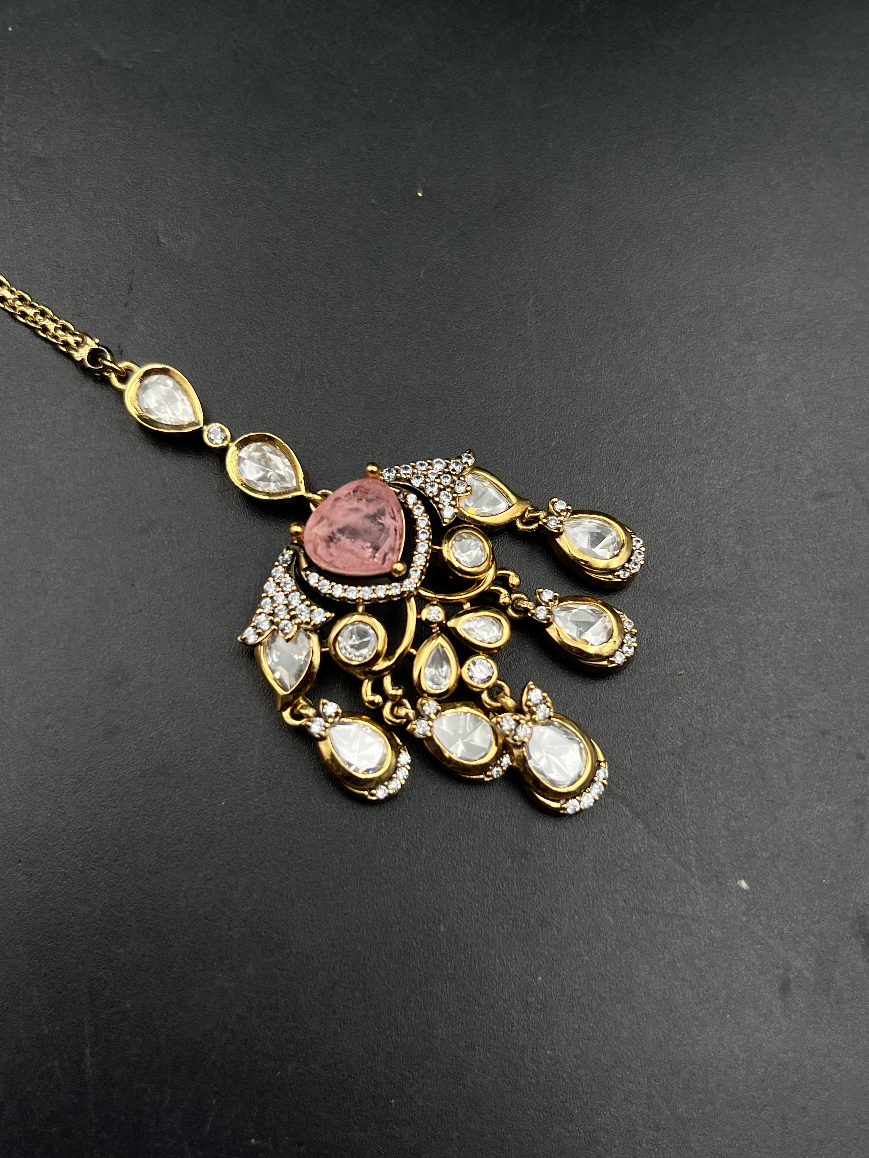TANUJA NECKLACE