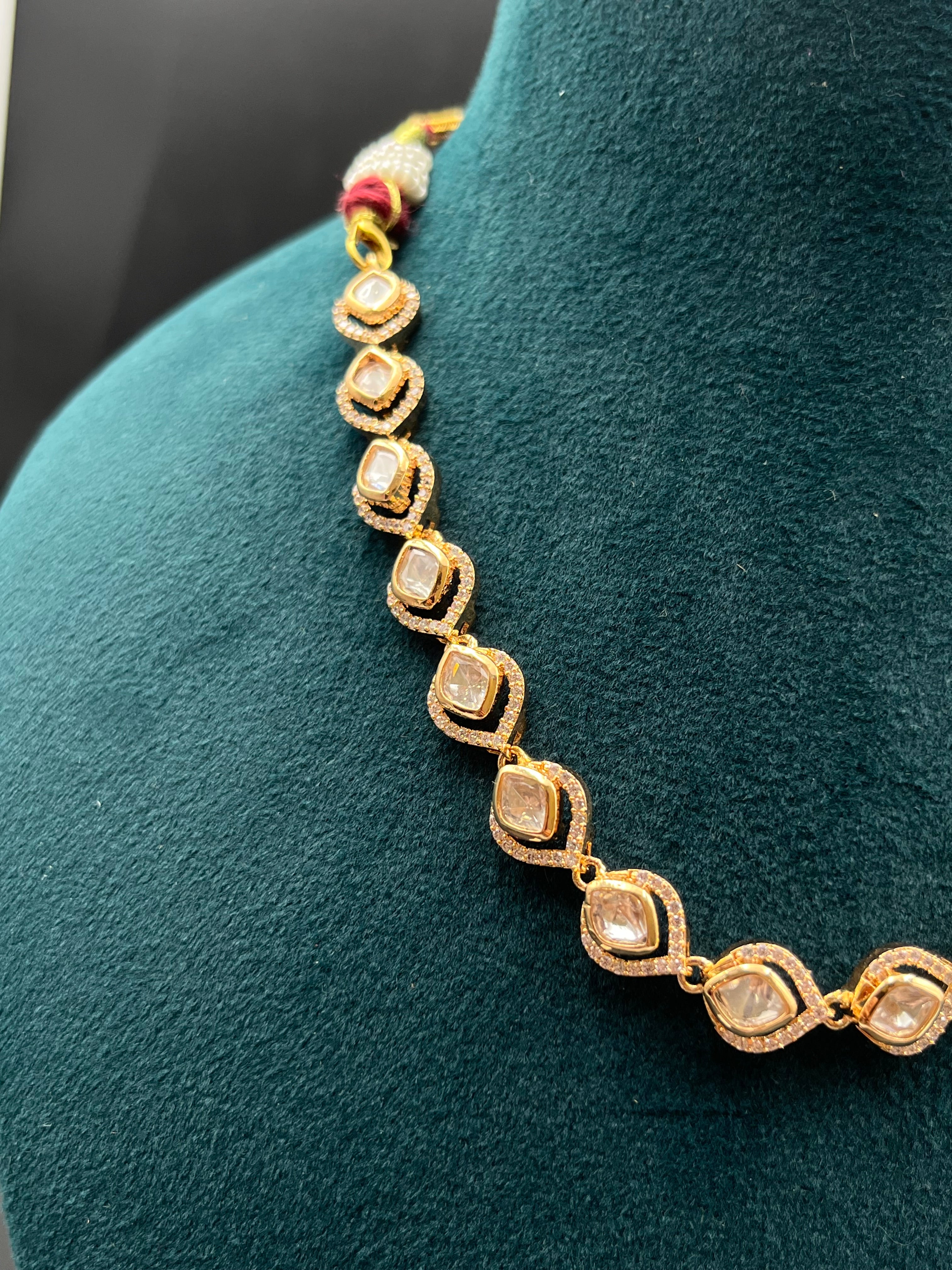NISHA NECKLACE
