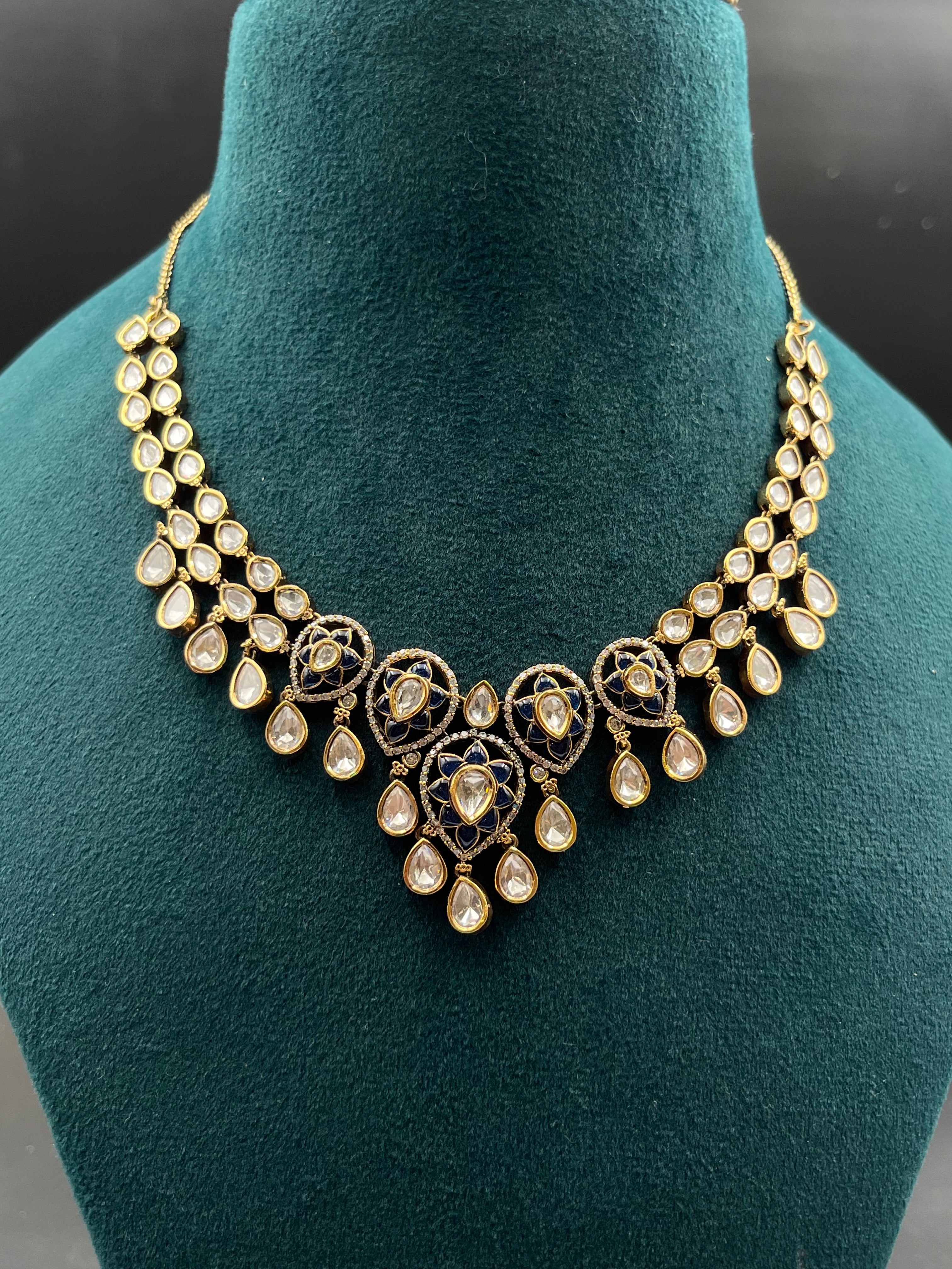 JOHALI NECKLACE