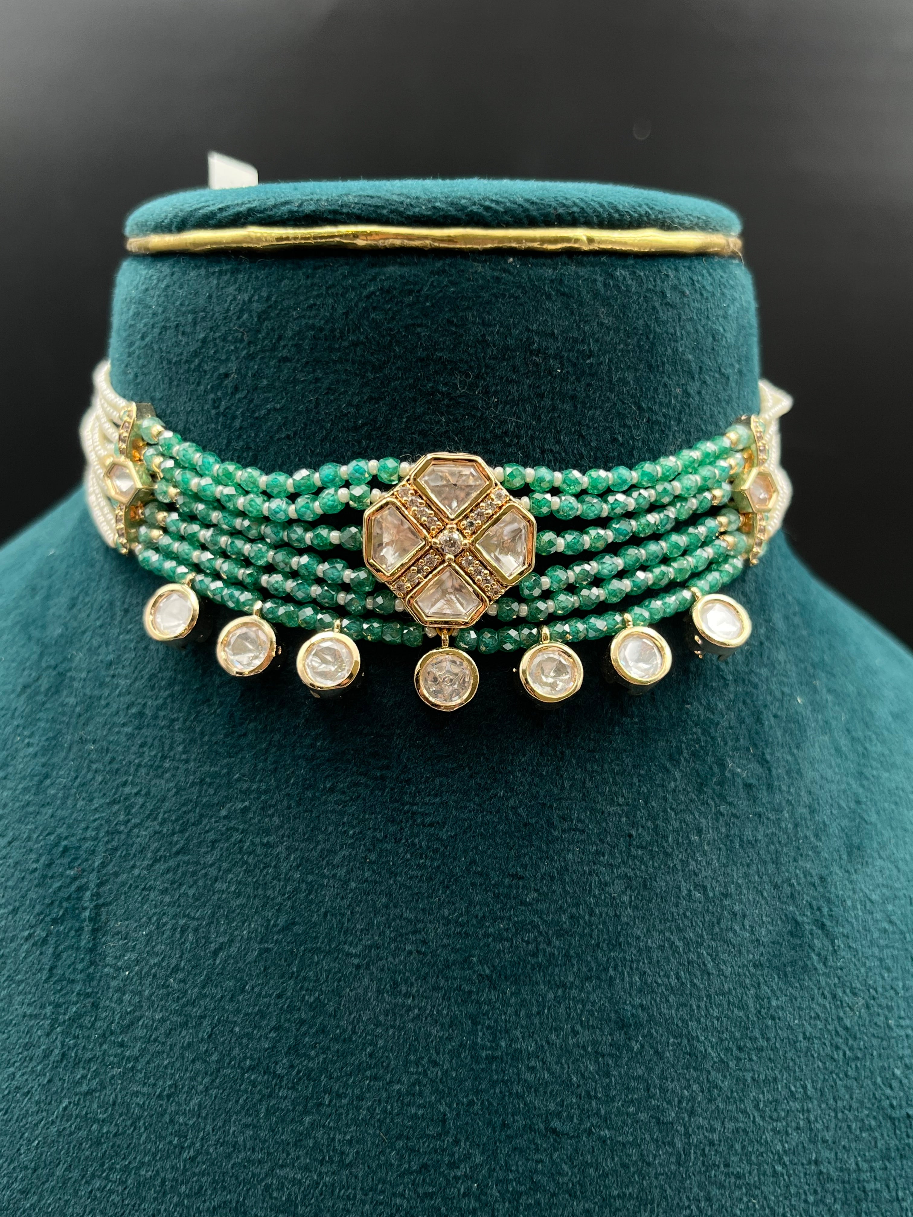 AALIYA NECKLACE