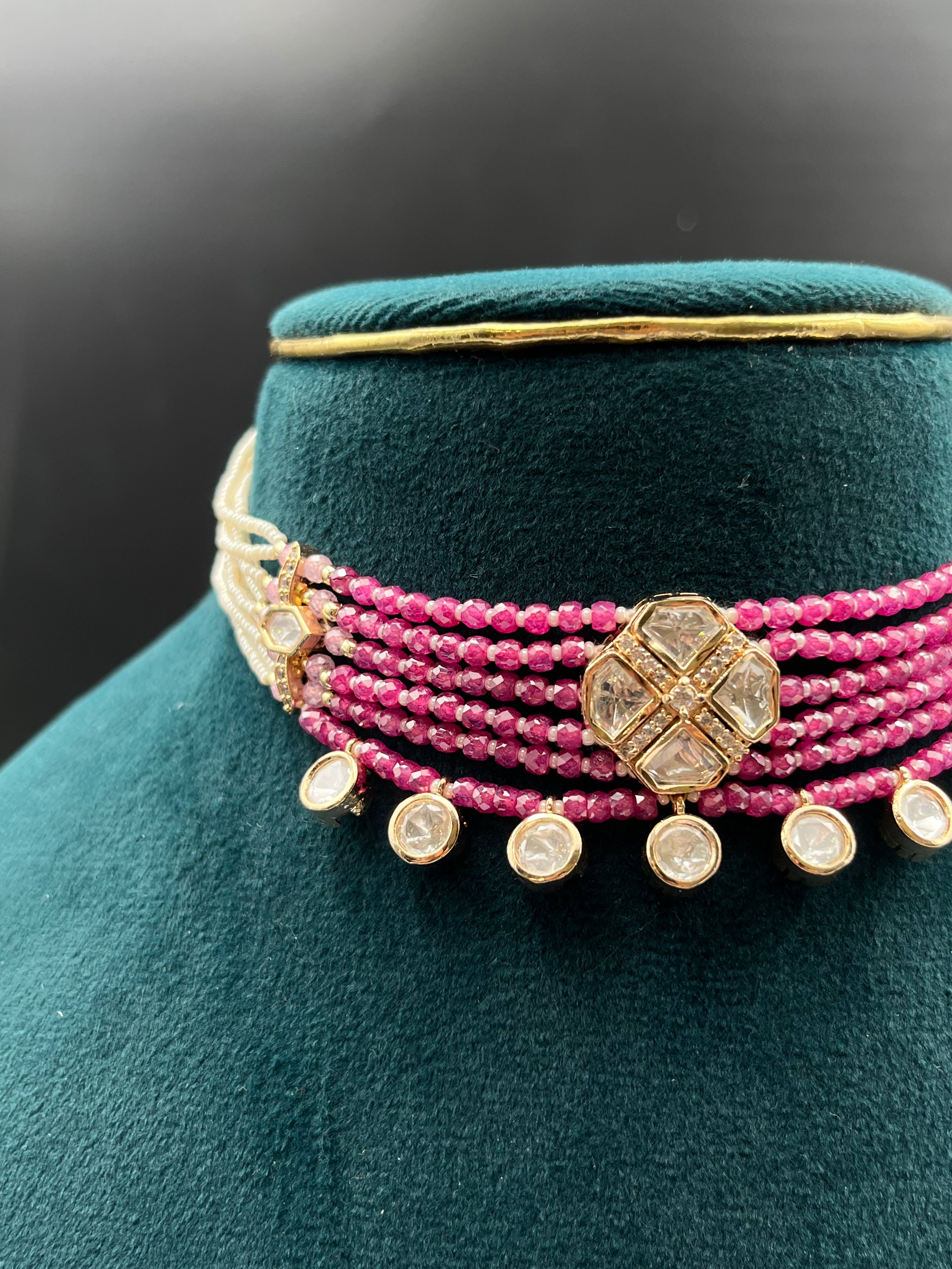 AALIYA NECKLACE