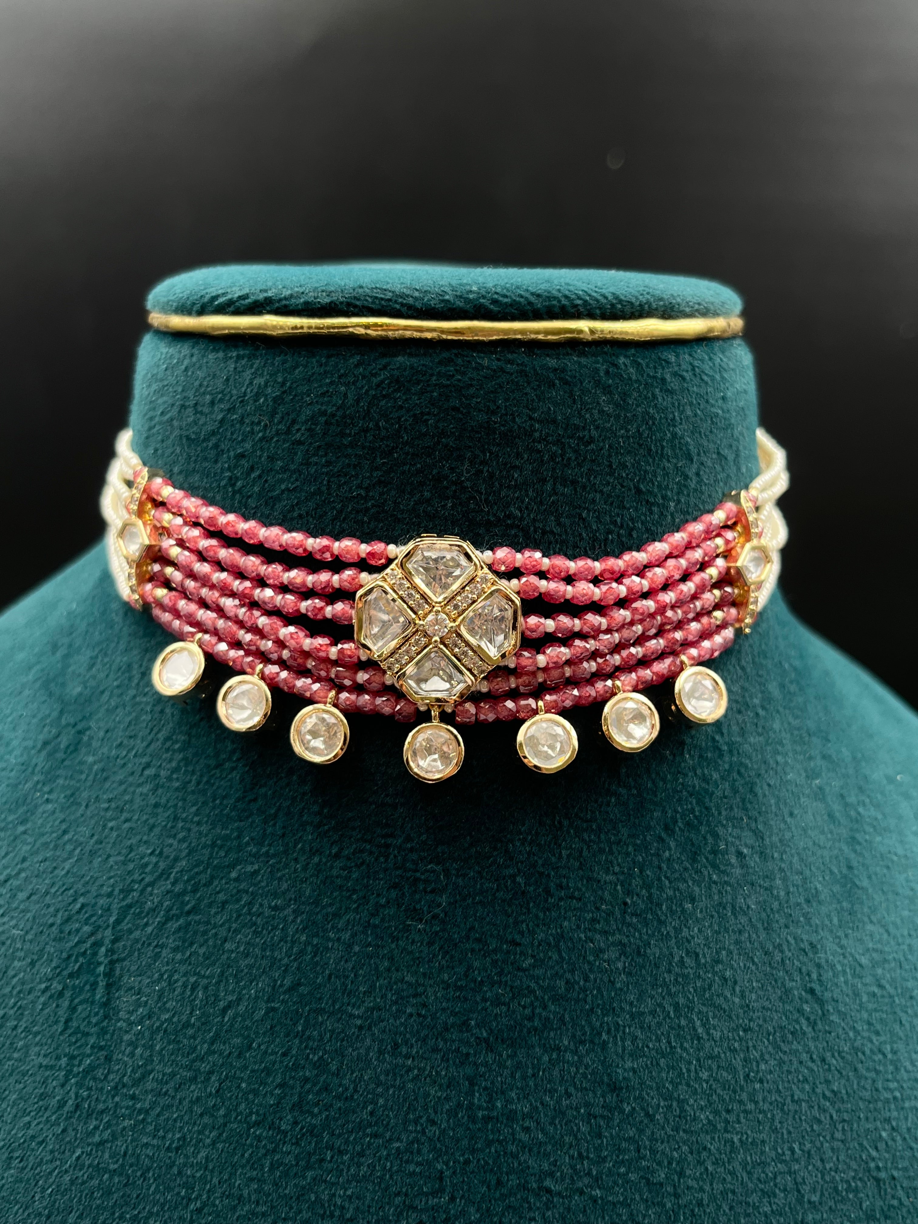 AALIYA NECKLACE