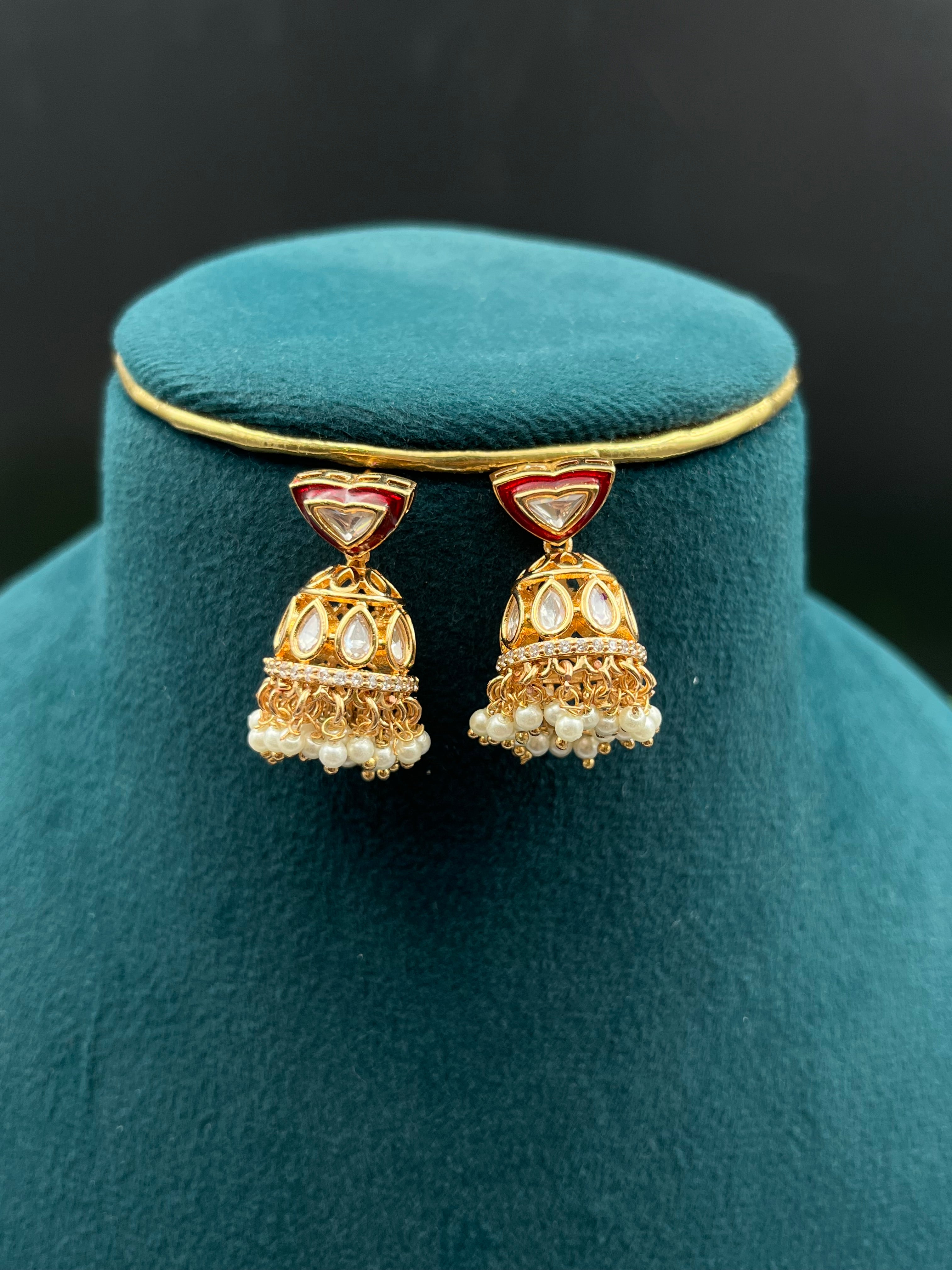 GAYU NECKLACE