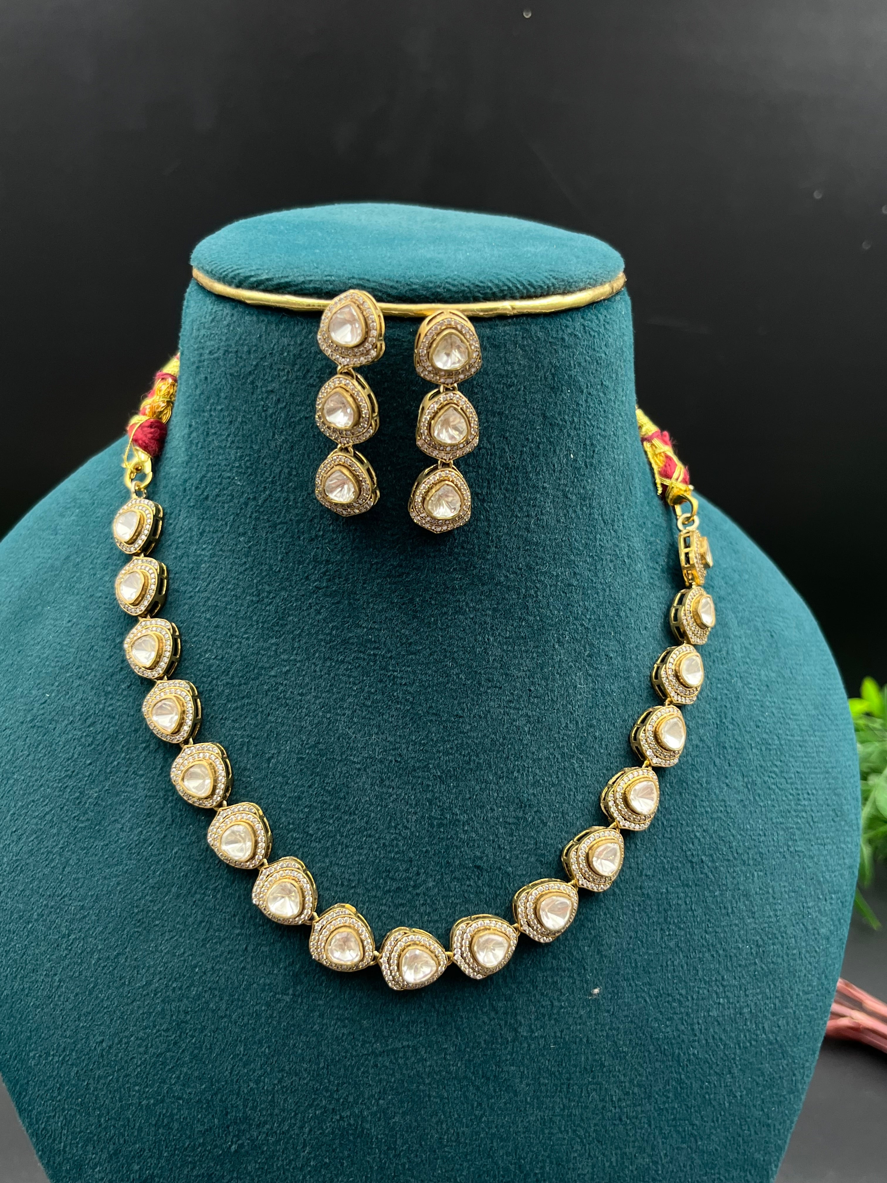 KUSHNUMA NECKLACE