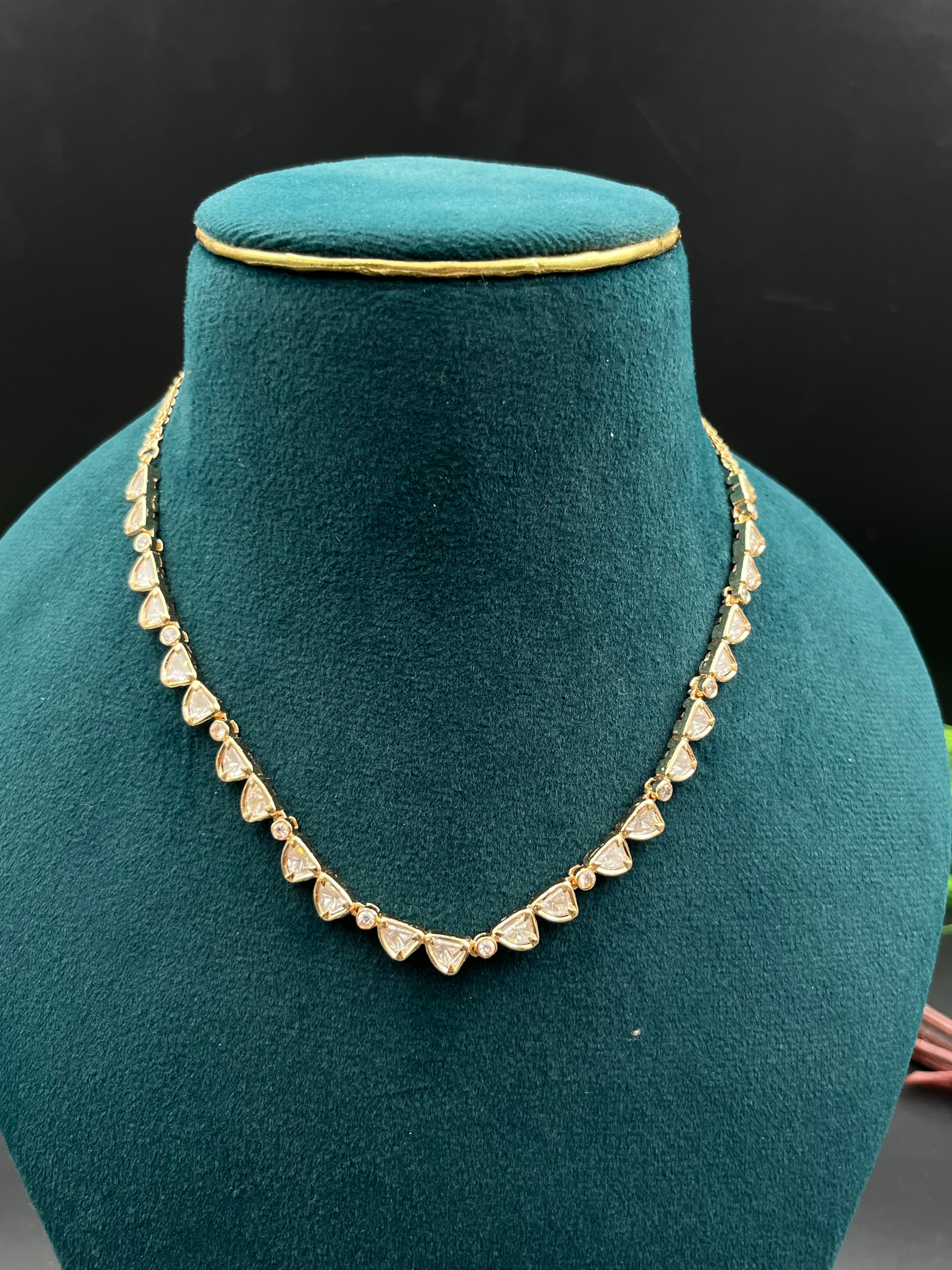 HEMA NECKLACE