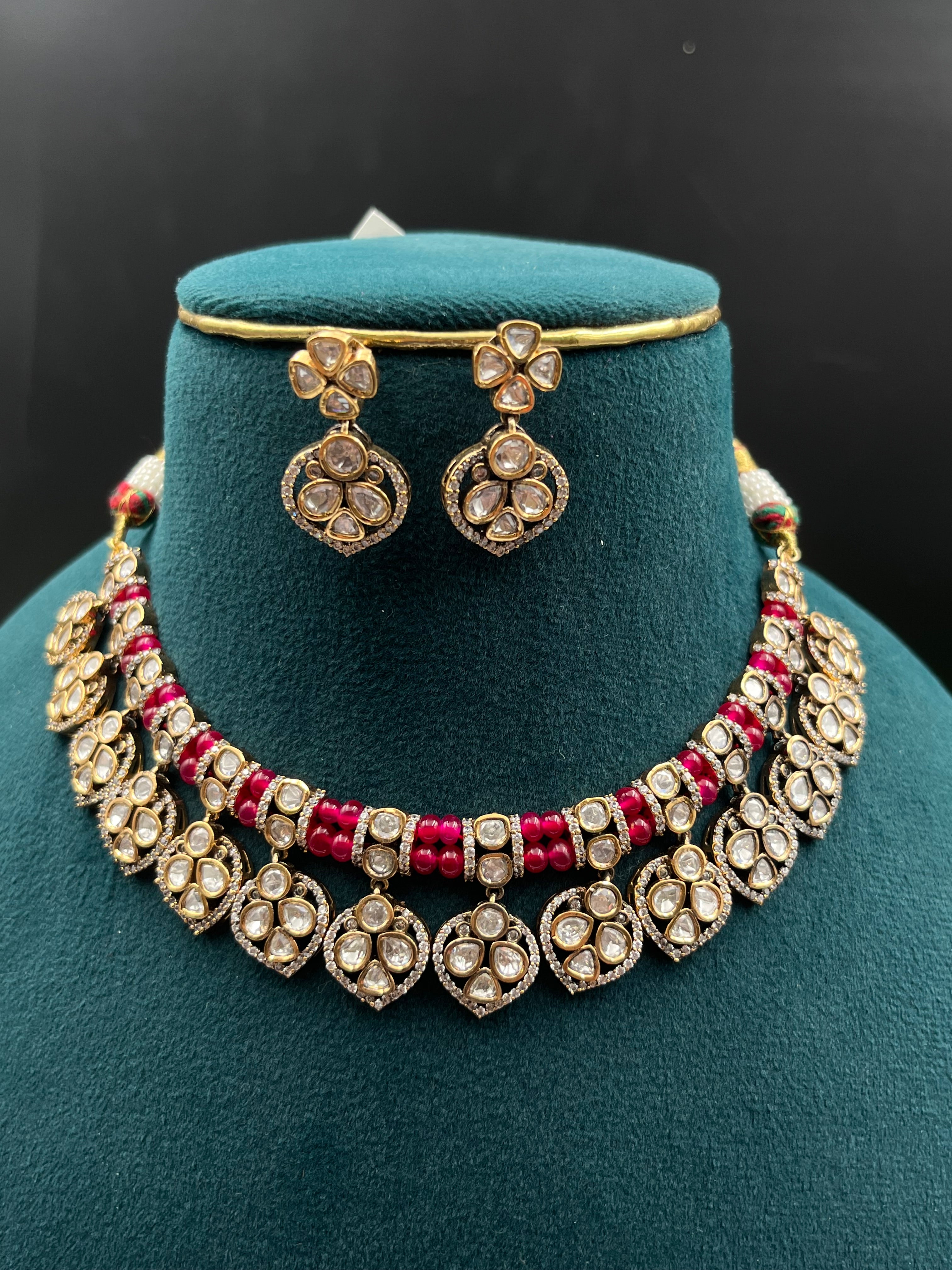PUNAM NECKLACE