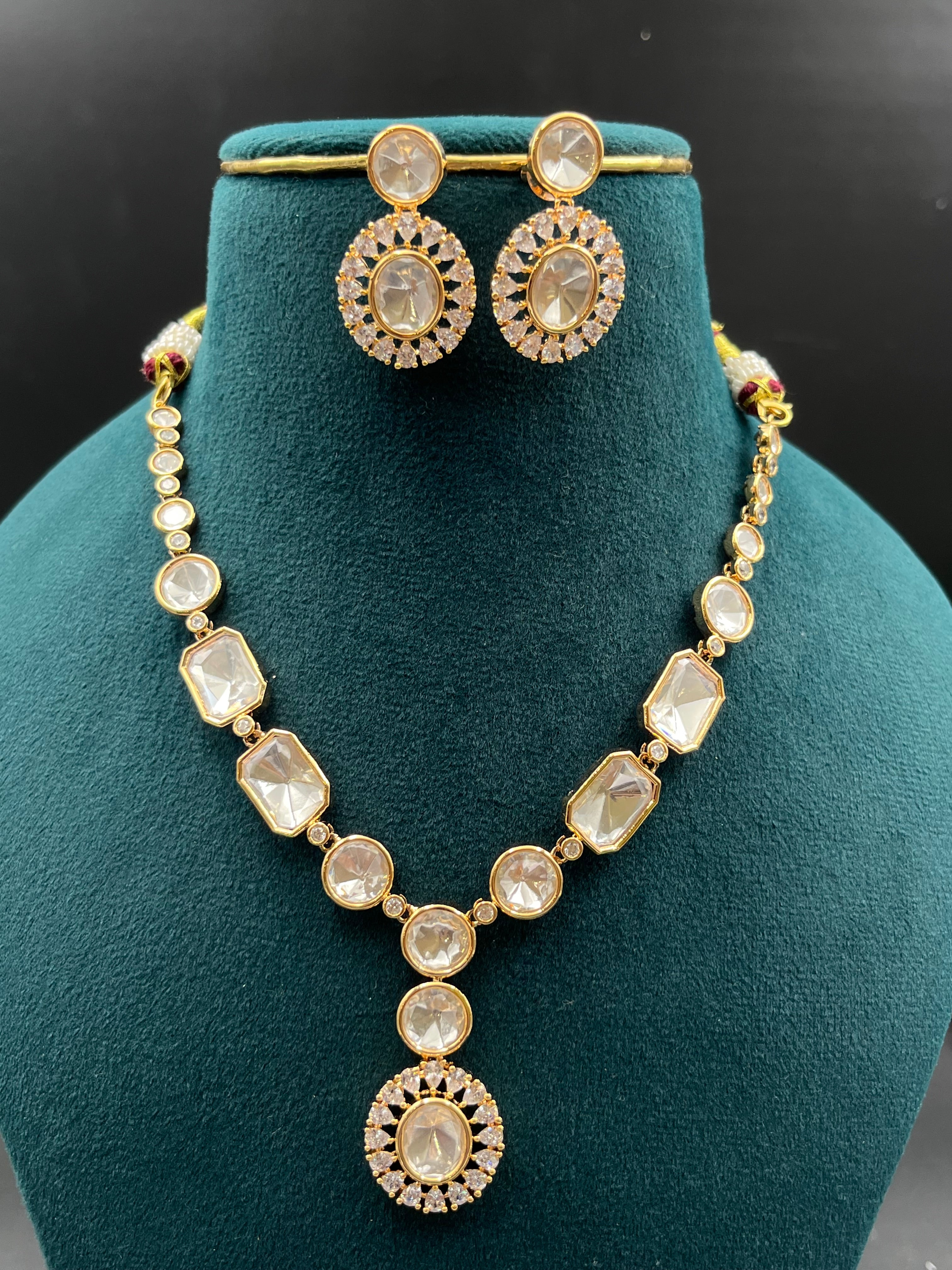 LAXITA NECKLACE