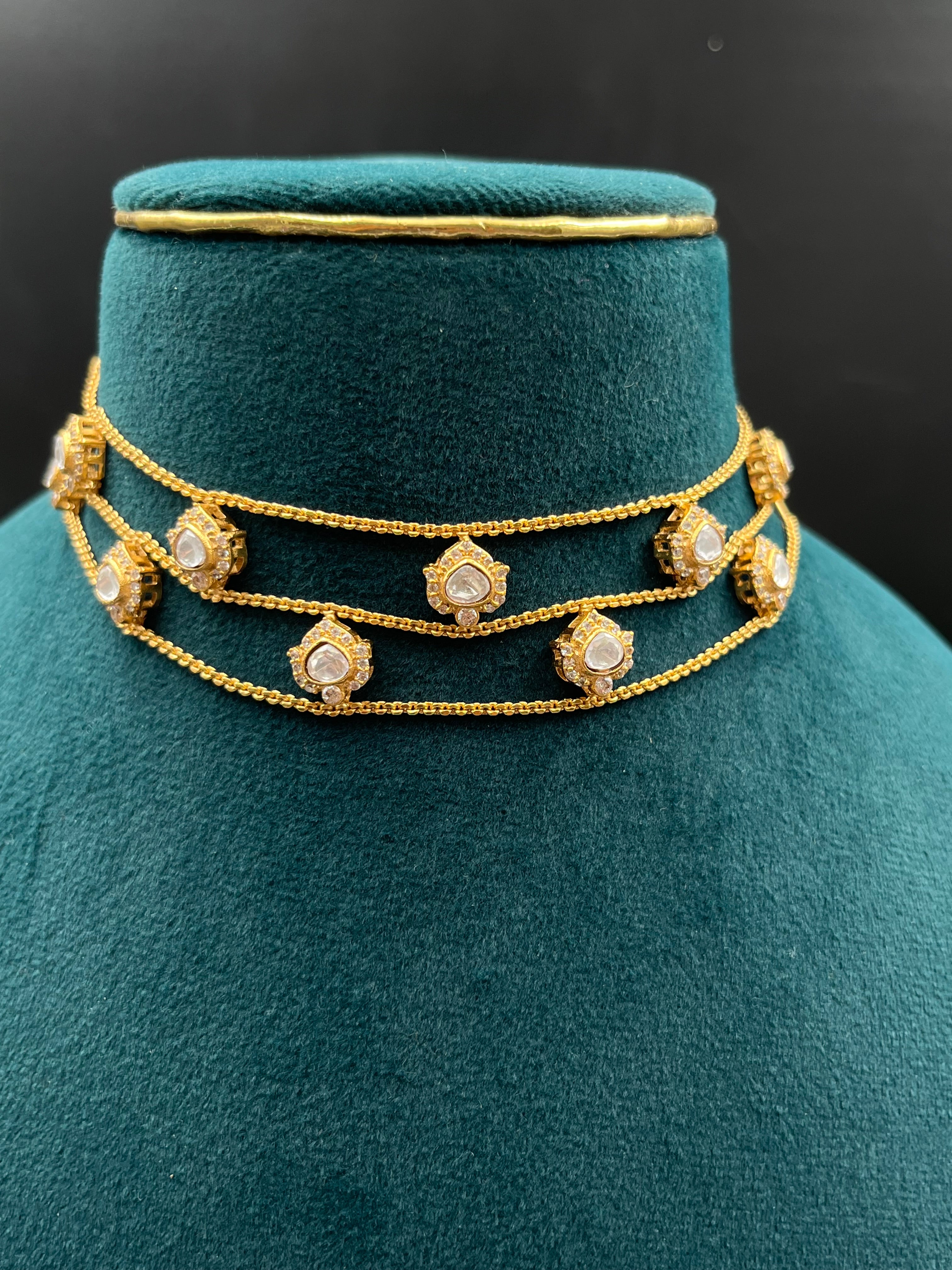 AASHU NECKLACE
