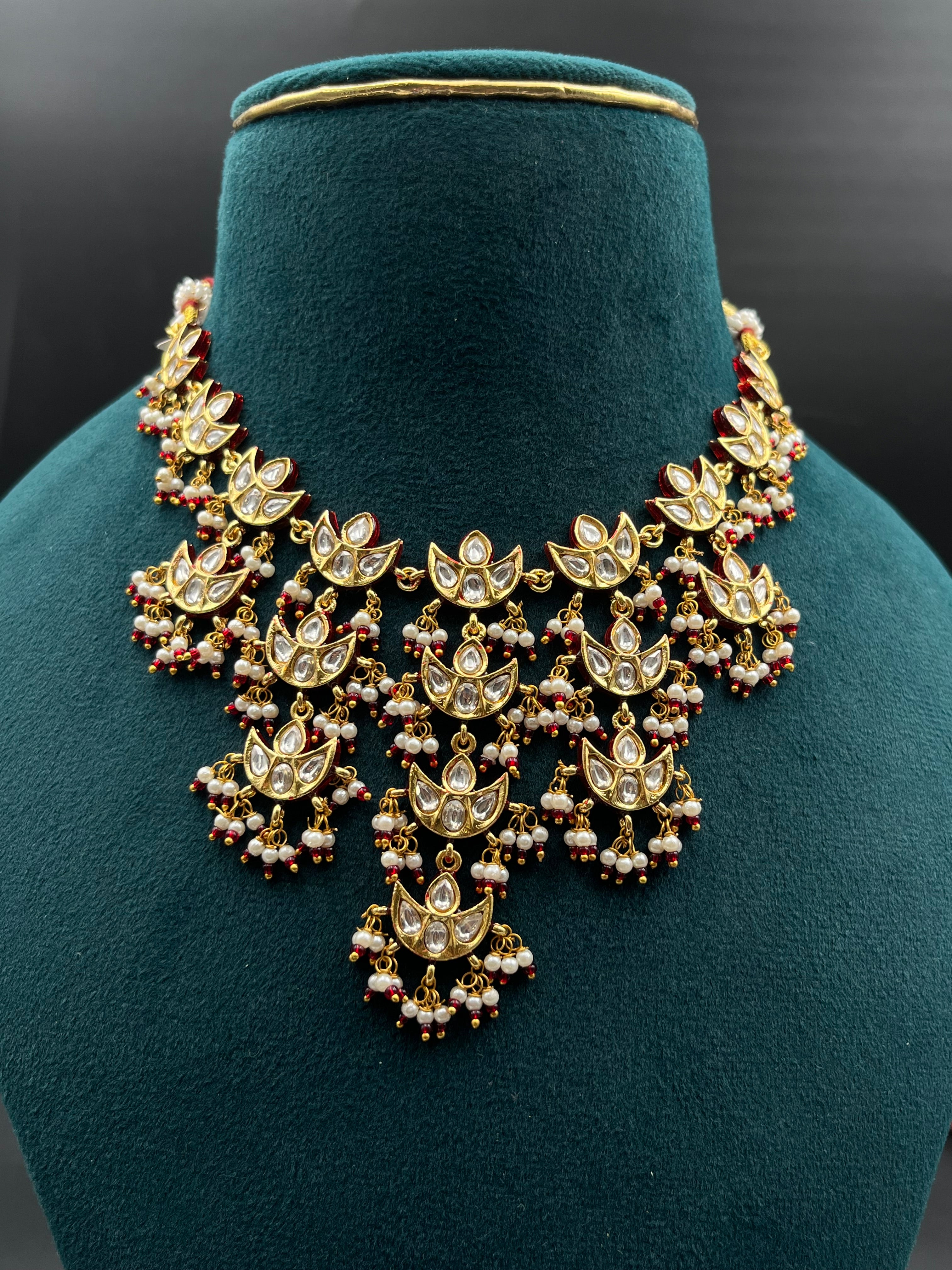 KASIS NECKLACE
