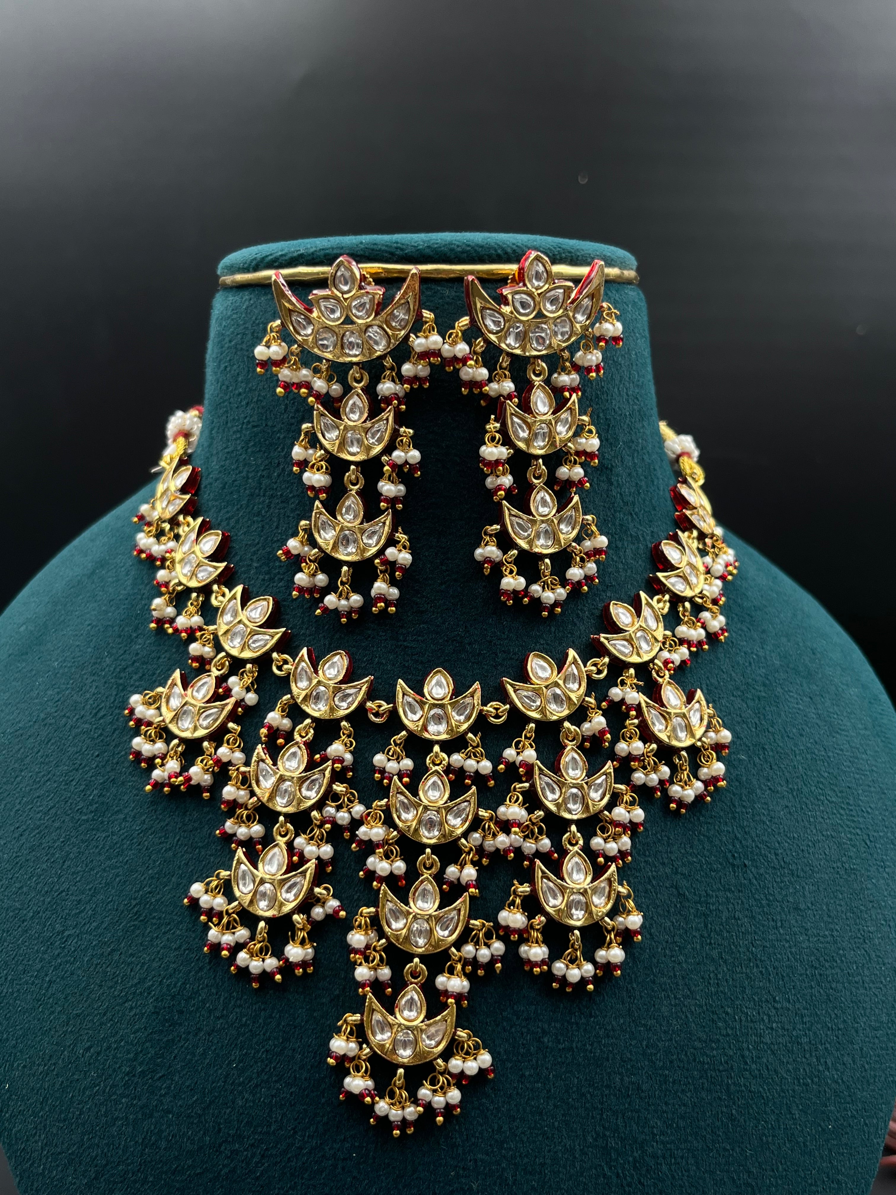 KASIS NECKLACE