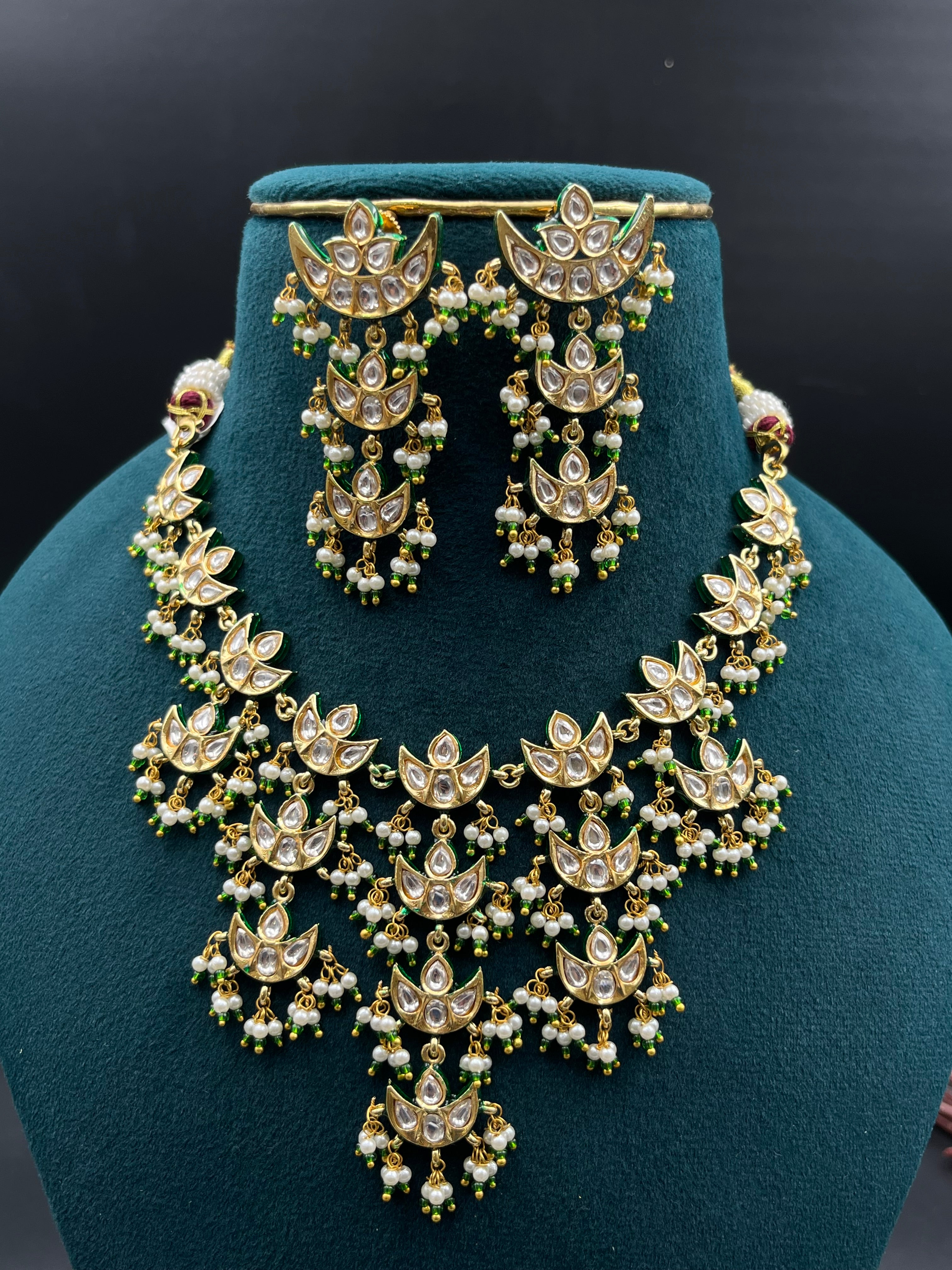 KASIS NECKLACE