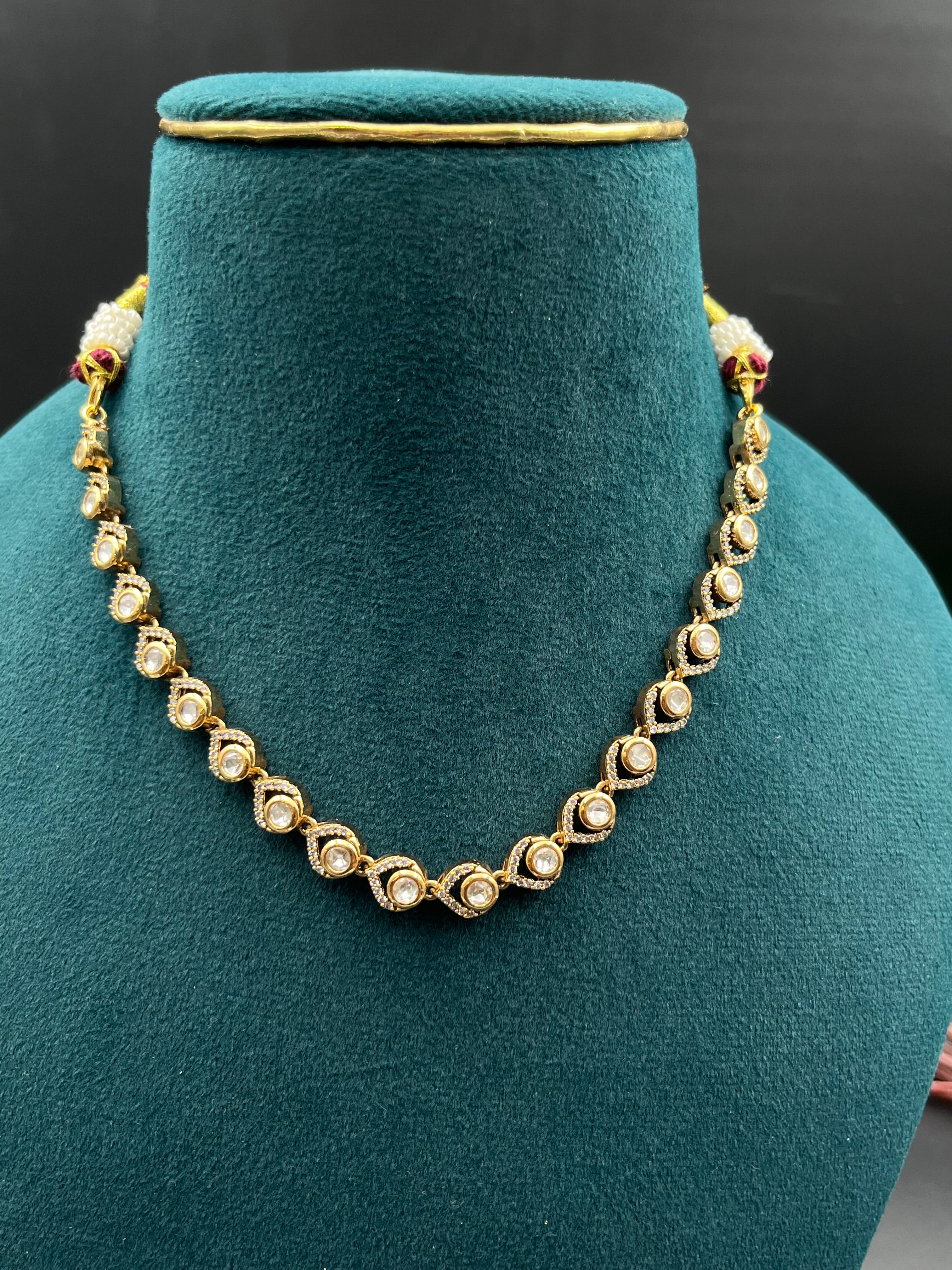 RIYA NECKLACE
