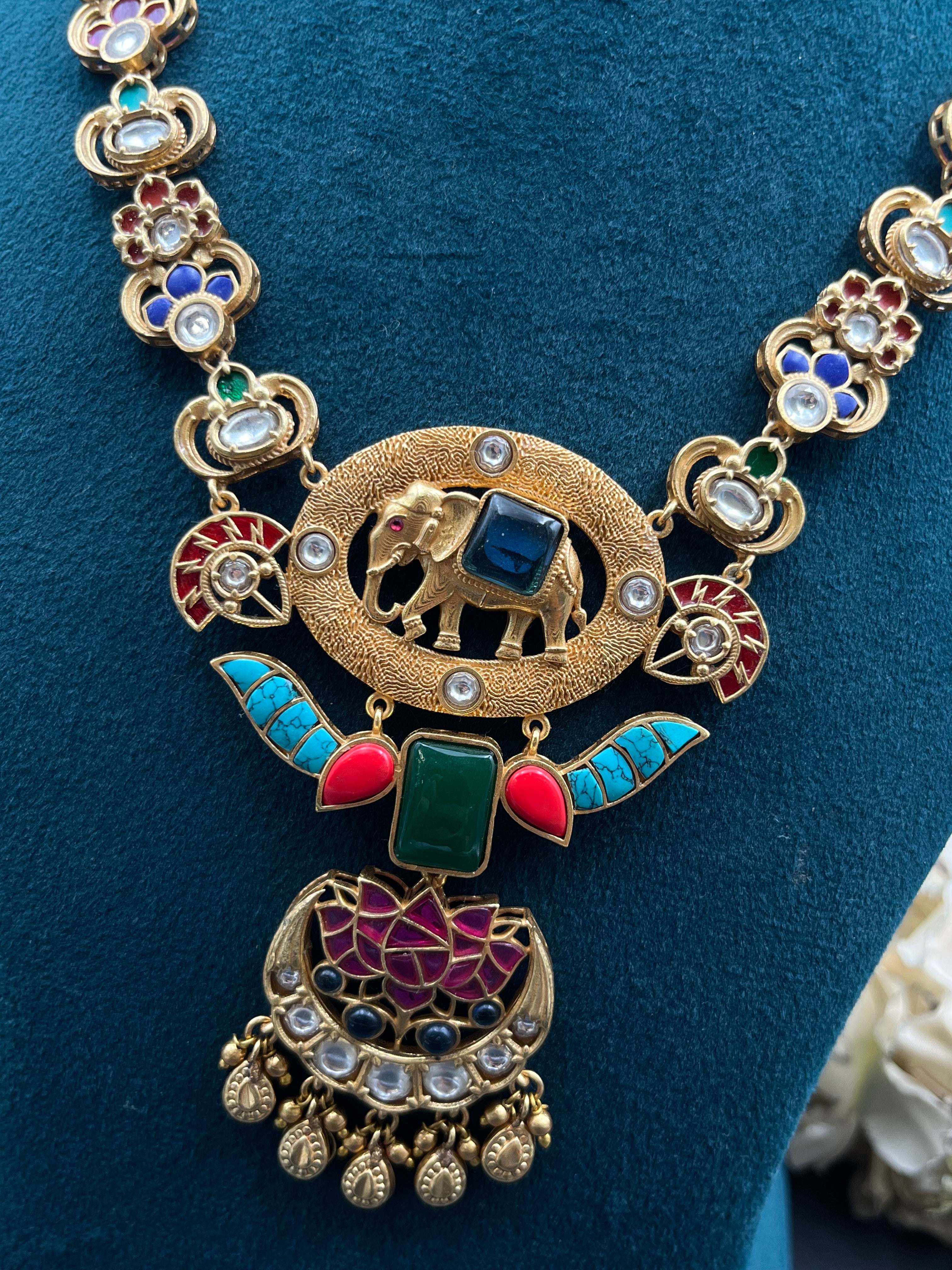 ROSHANI NECKLACE