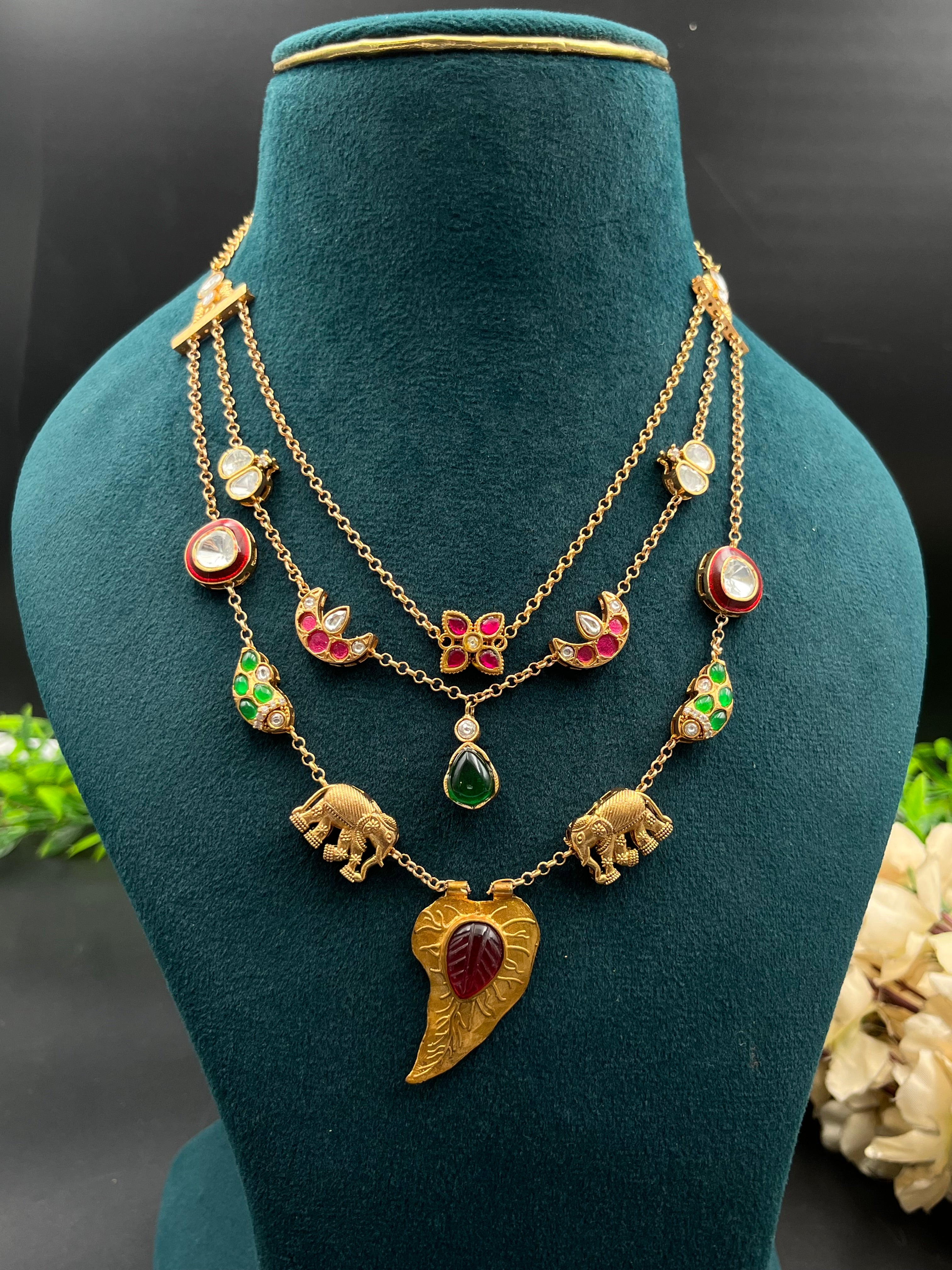 BABITA NECKLACE
