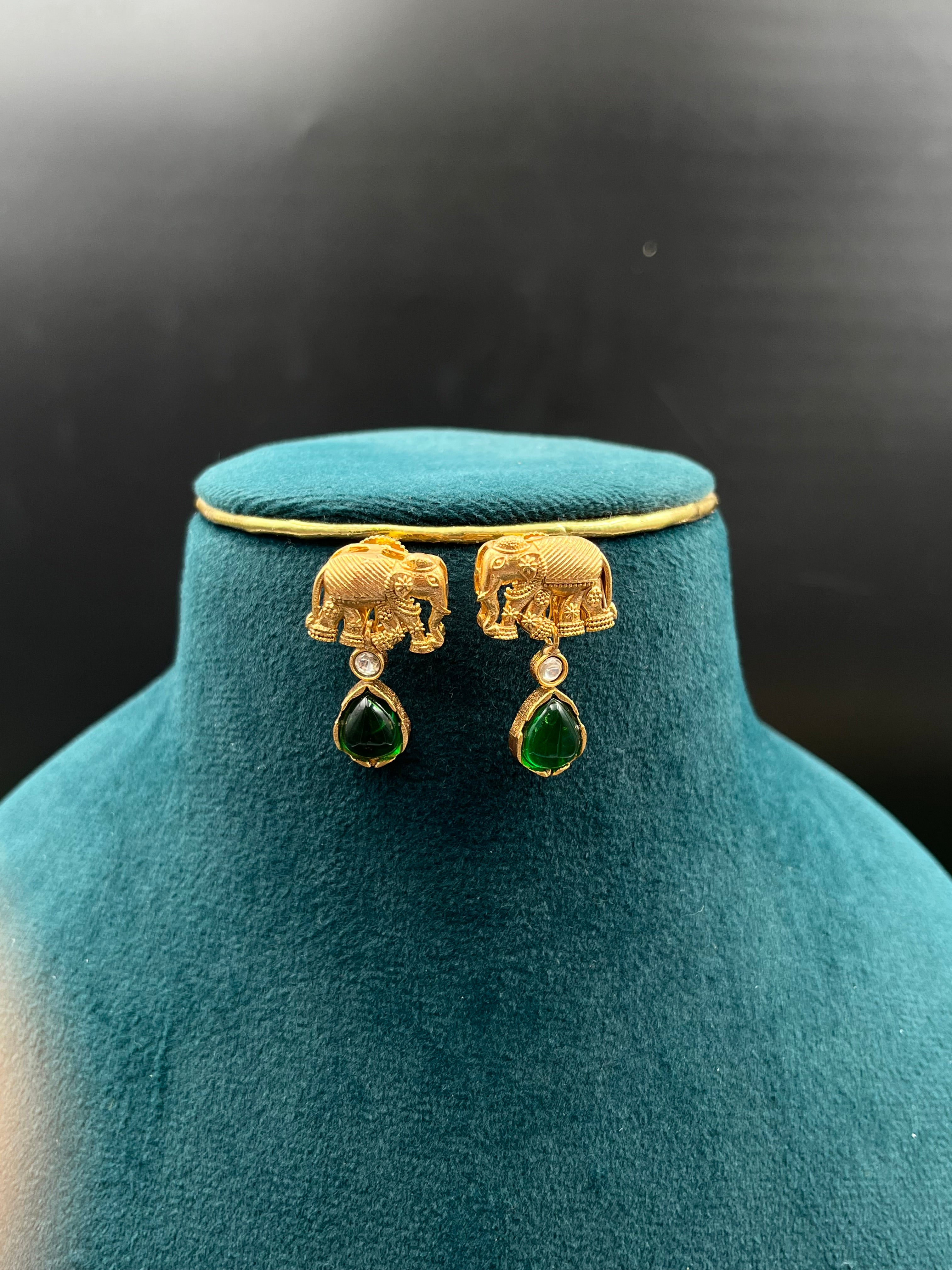 BABITA NECKLACE